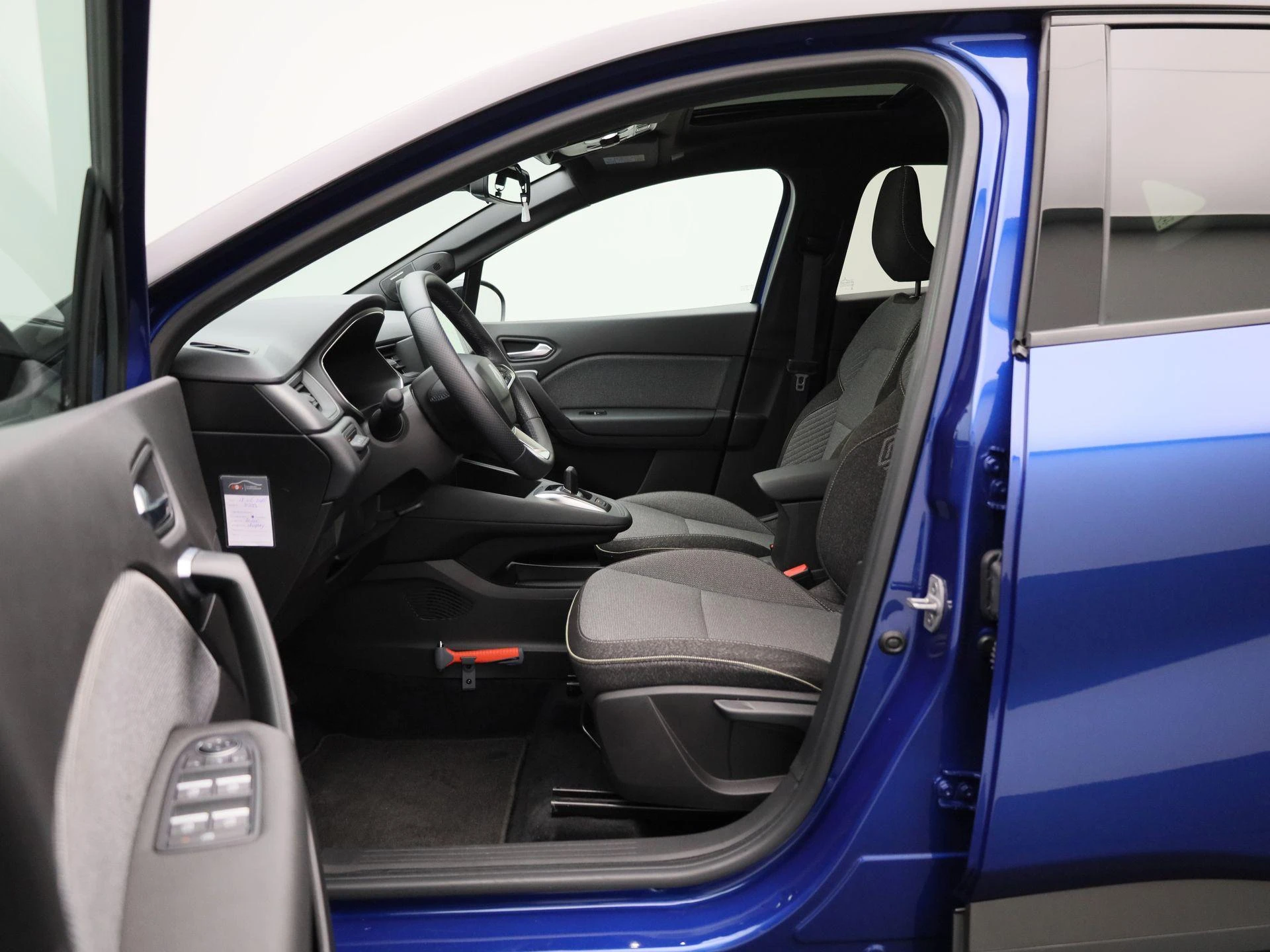 Renault-Captur-image-8