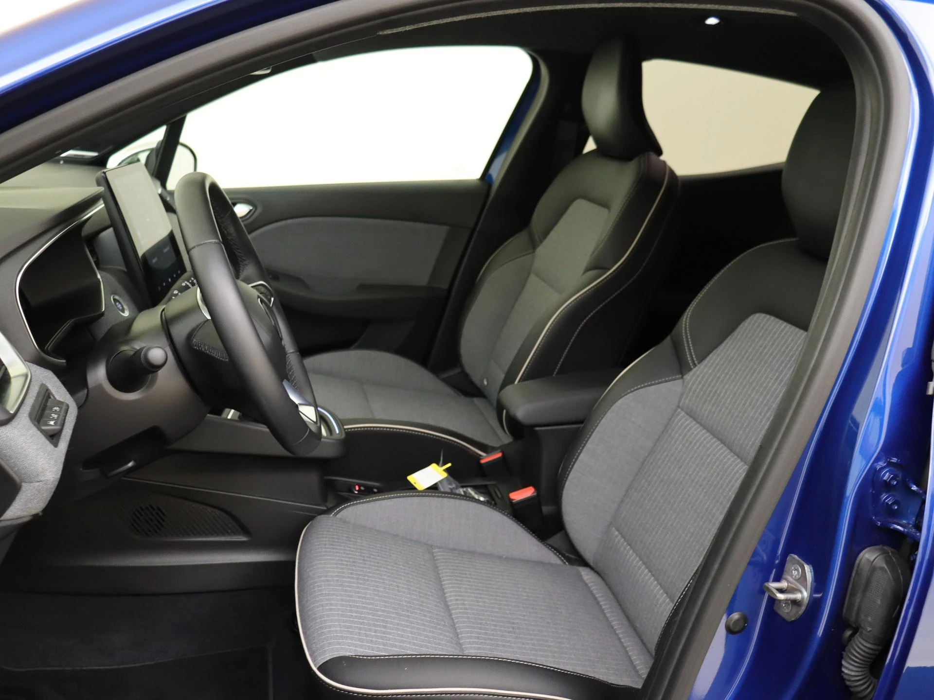 Renault-Clio-image-14