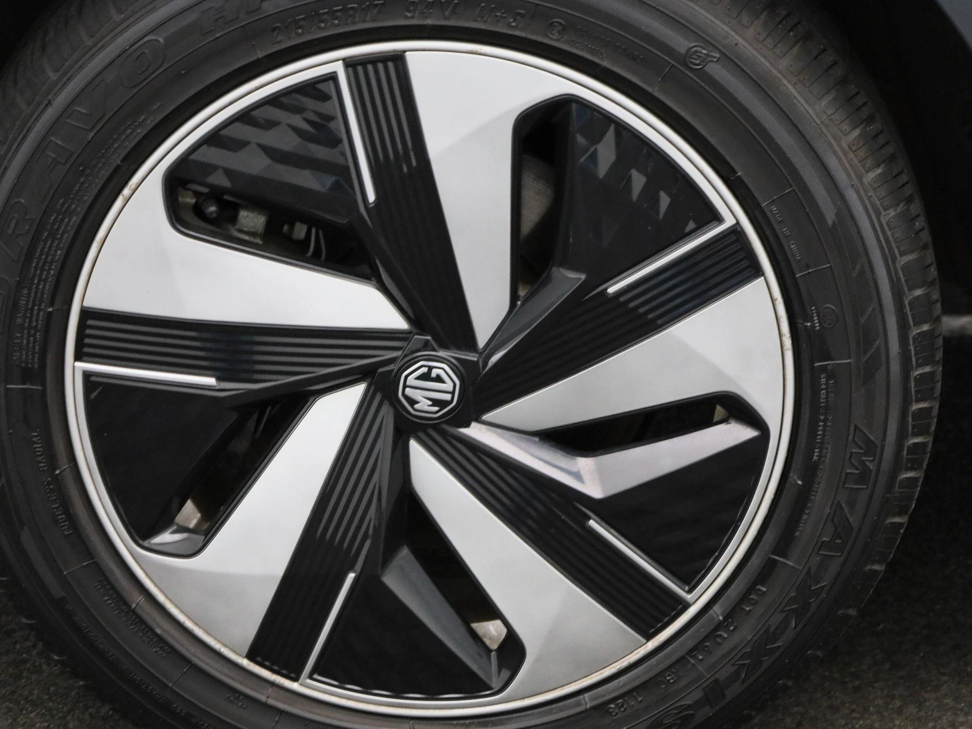 MG-ZS EV-image-12