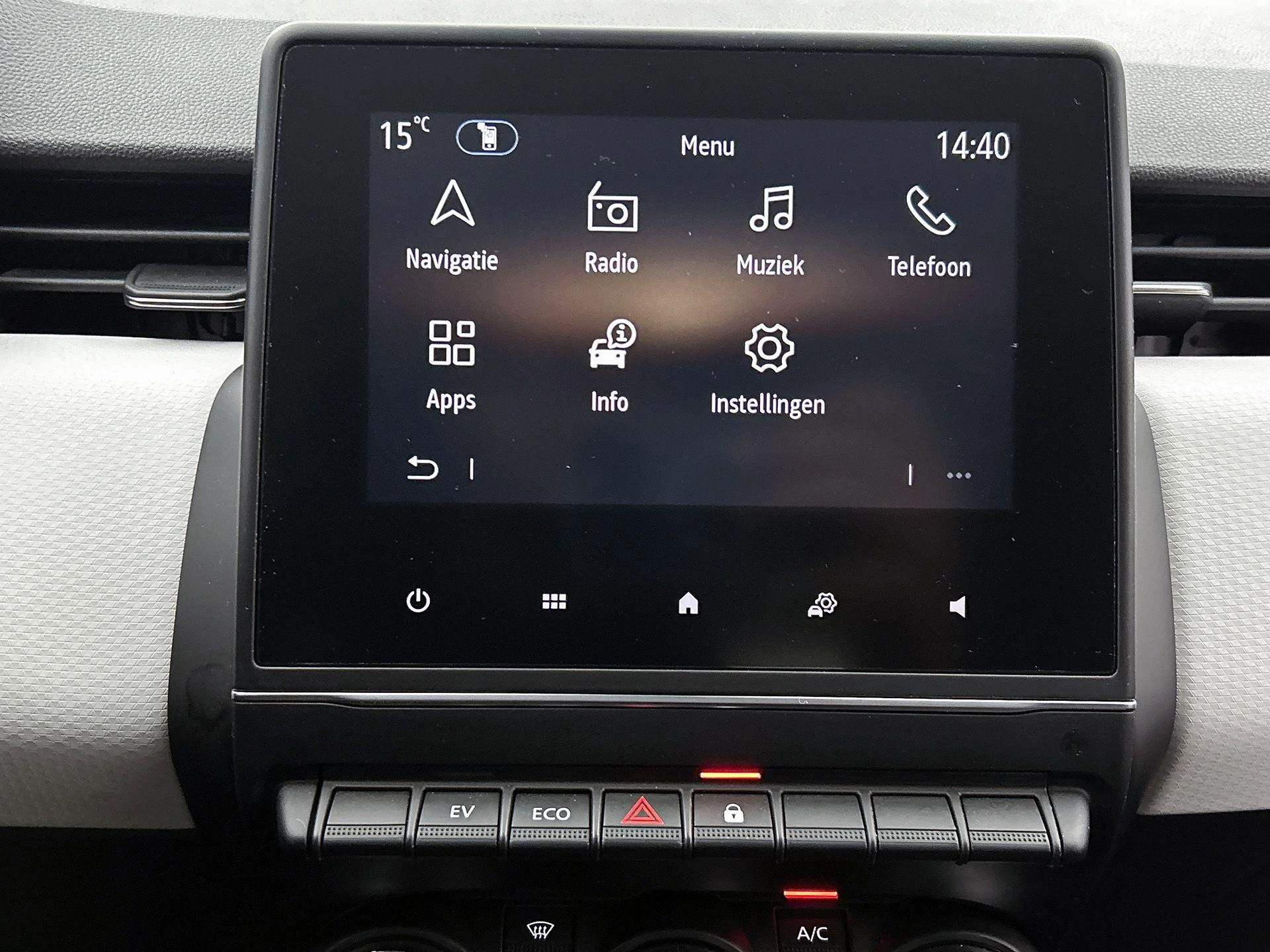 Renault-Clio-image-27