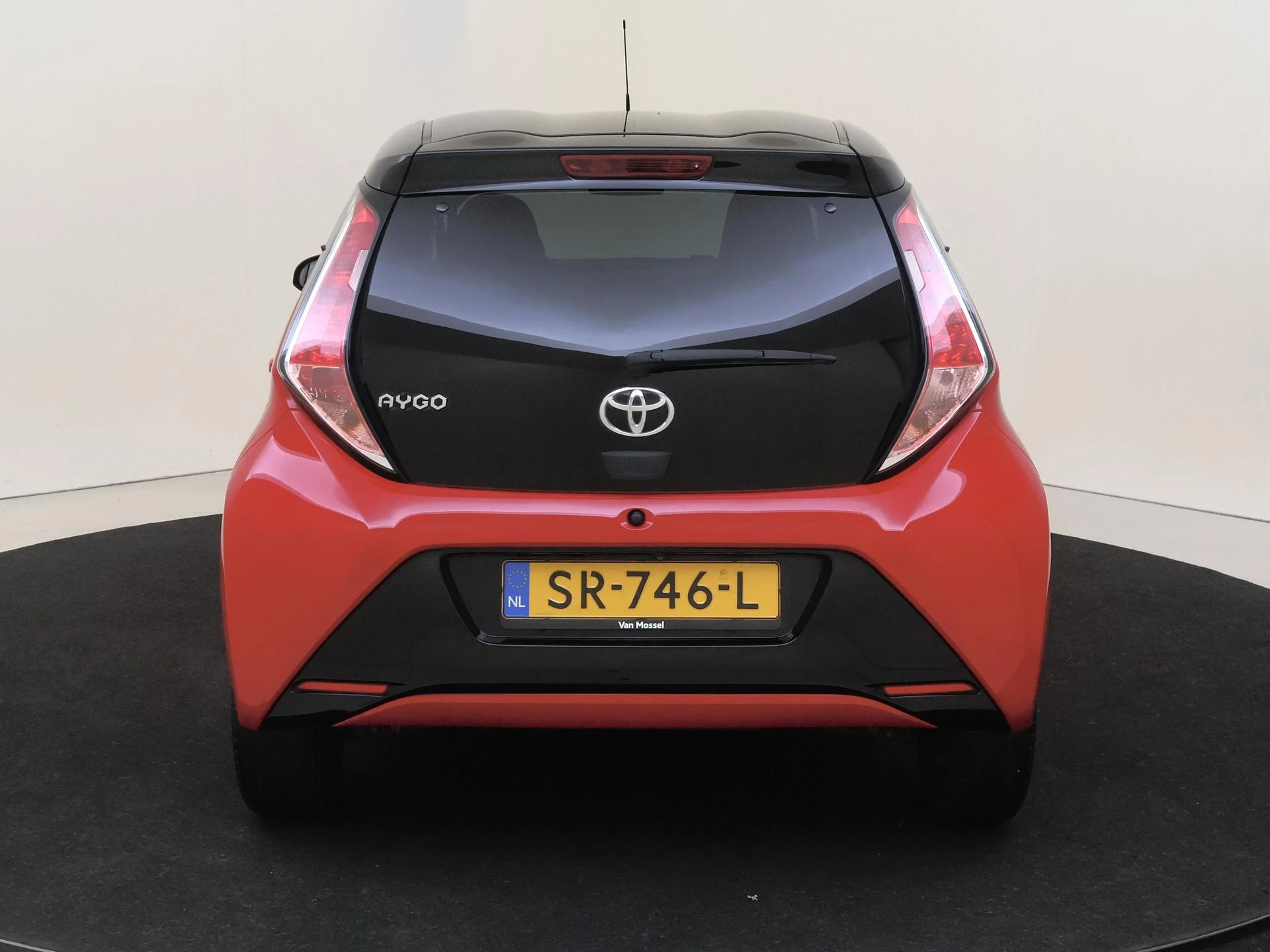 Toyota-Aygo-image-6