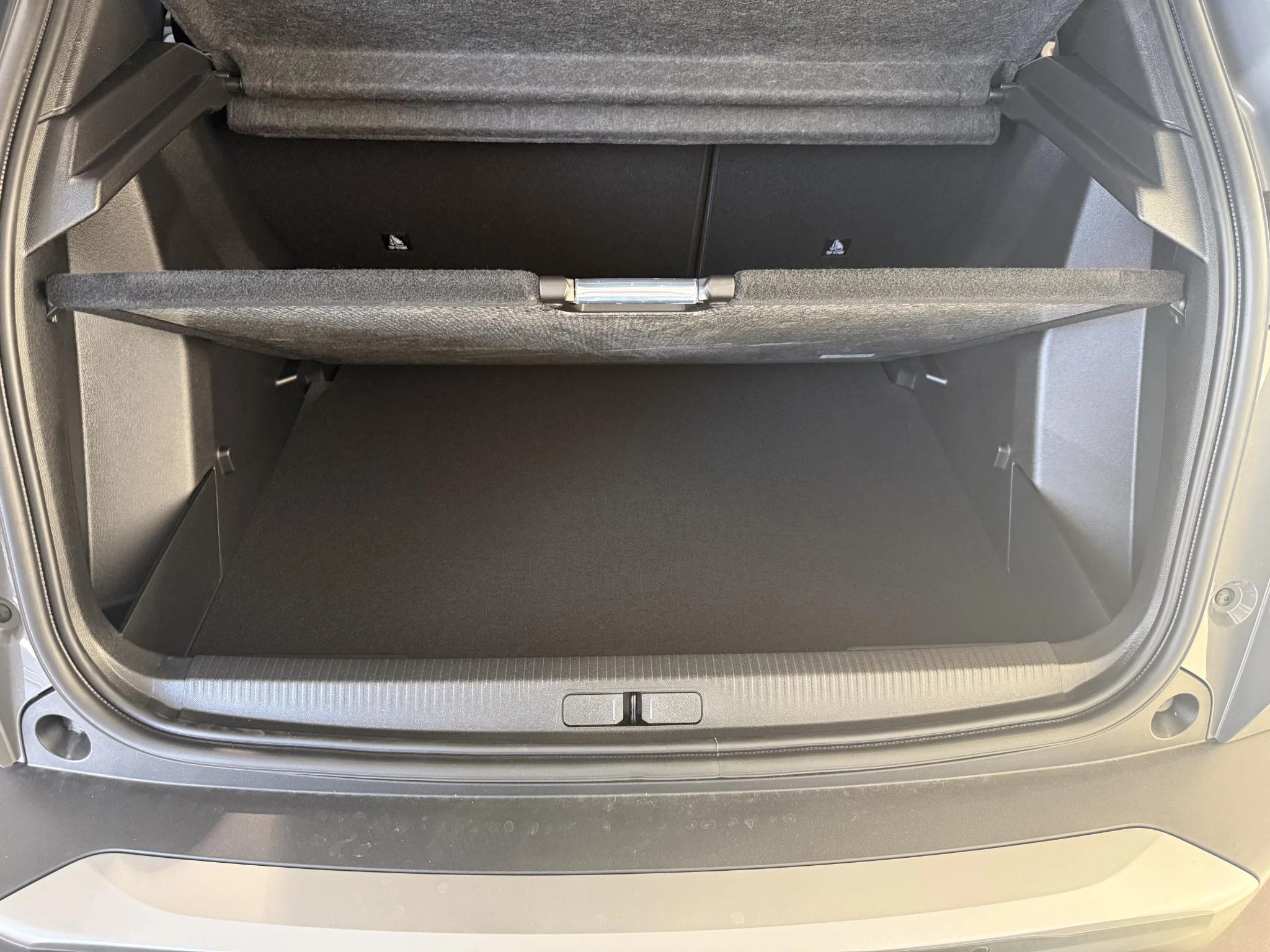 Peugeot 2008 1.2 Hybrid 145 GT