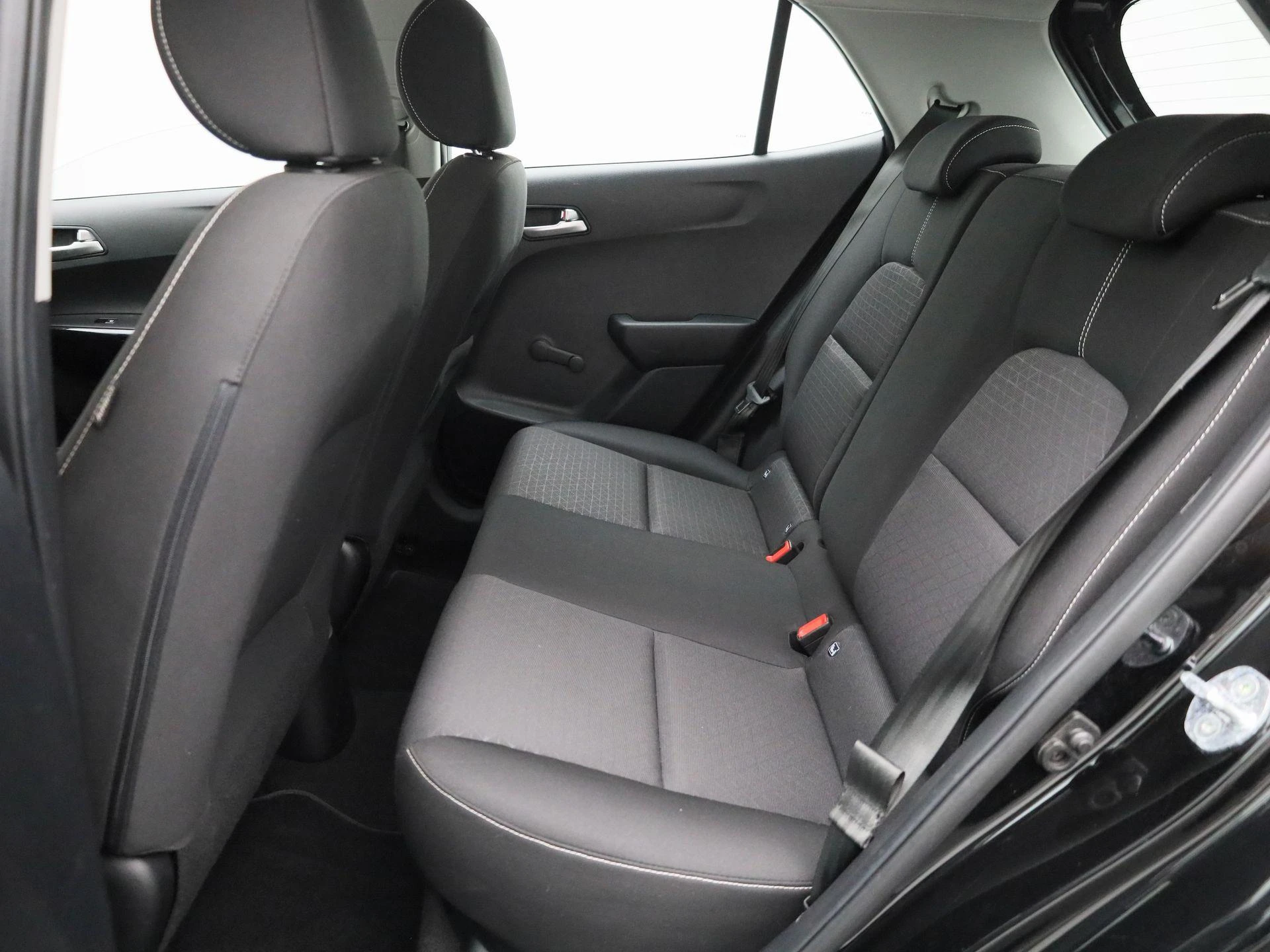 Kia-Picanto-image-10