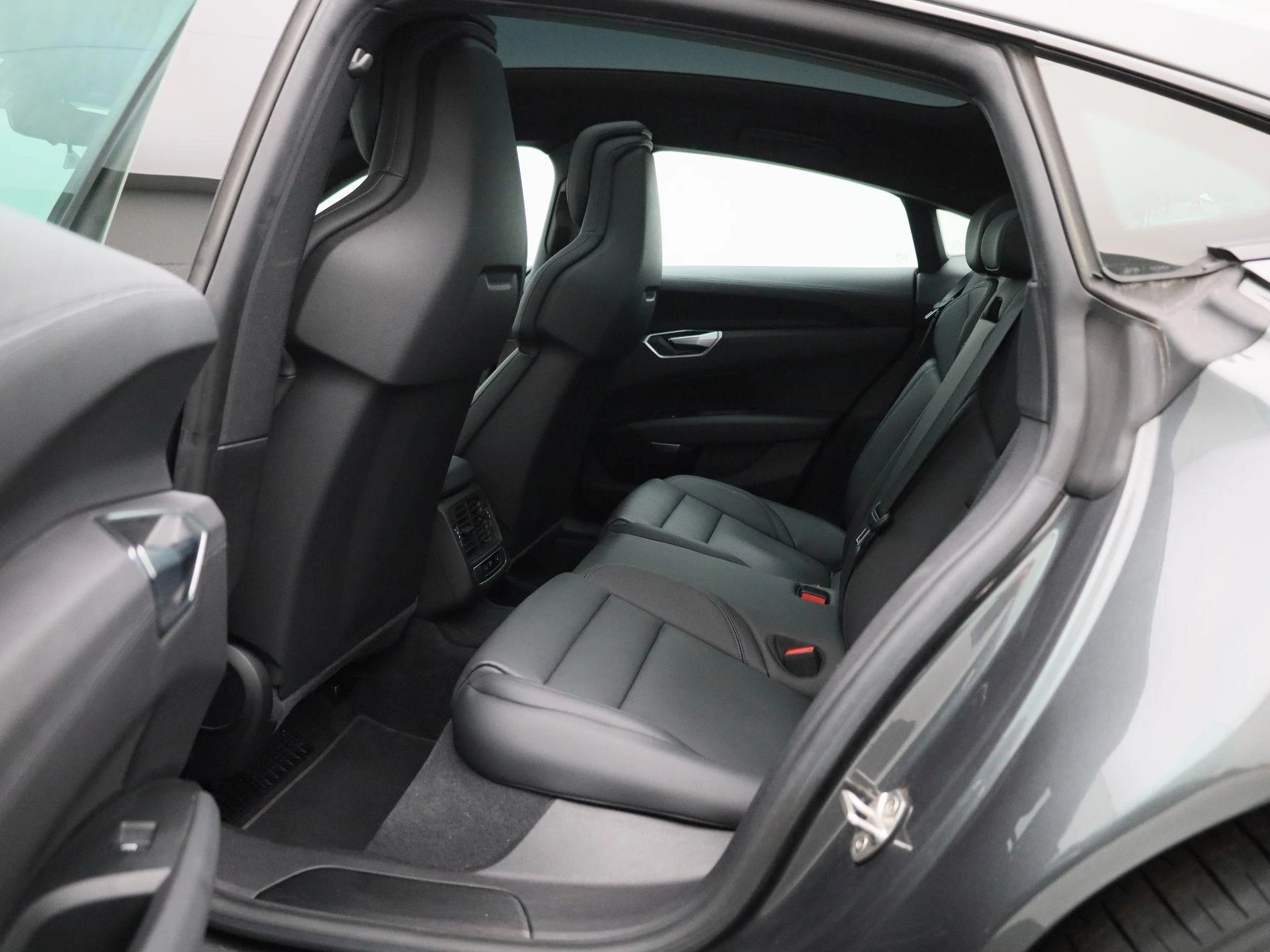 Audi e-tron GT 93 kWh 476 PK