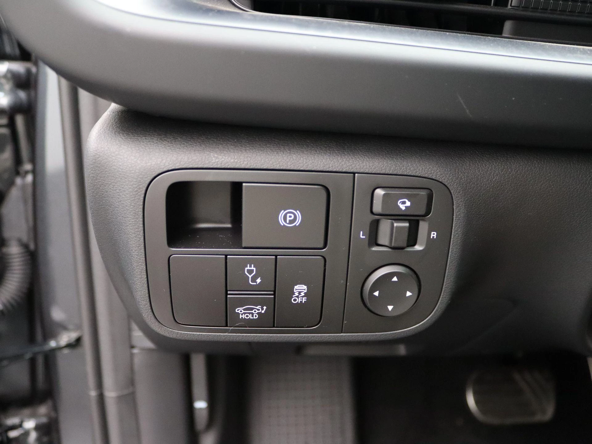 Hyundai-IONIQ 6-image-23