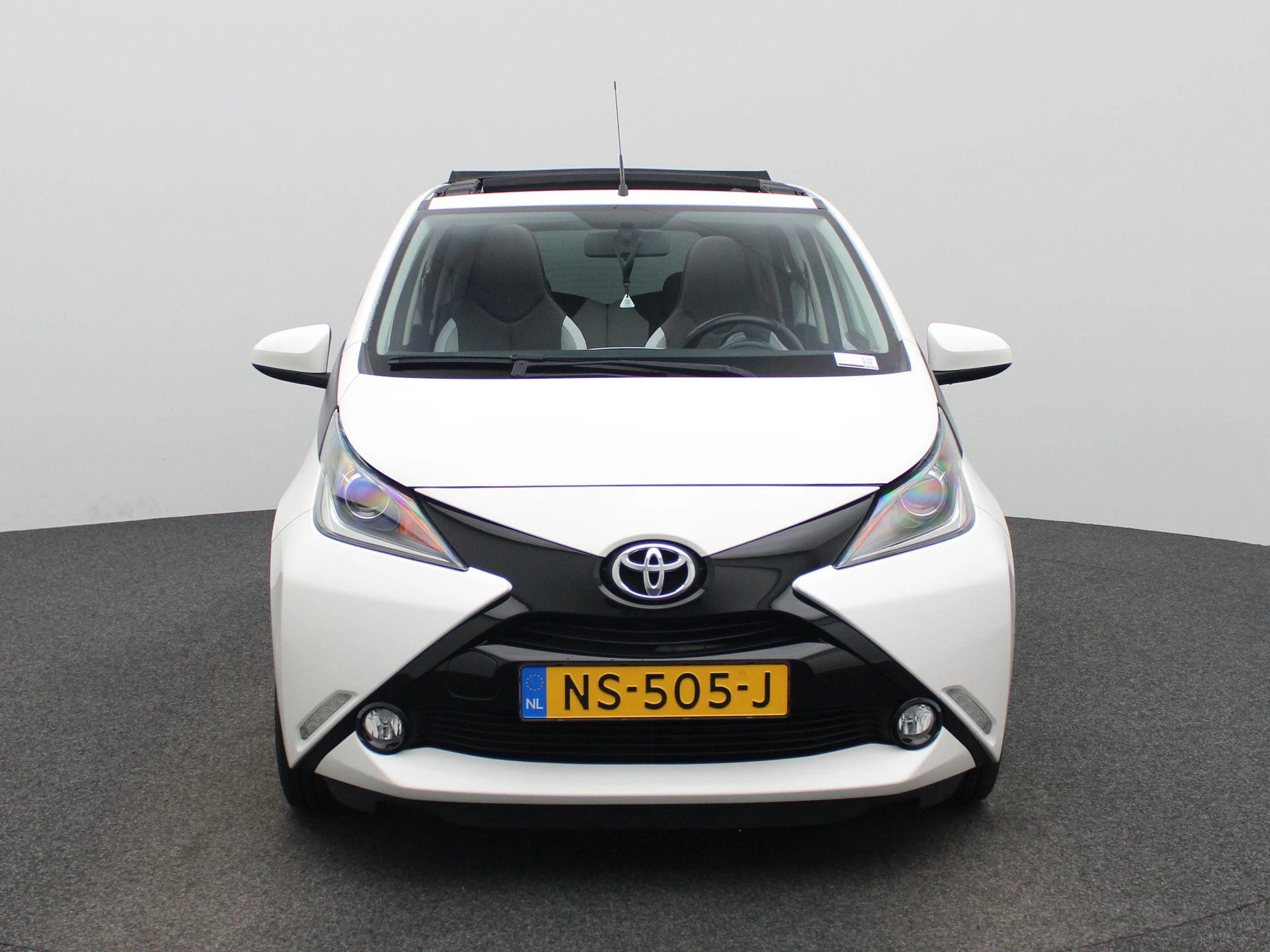 Toyota Aygo 1.0 VVT-i x-wave