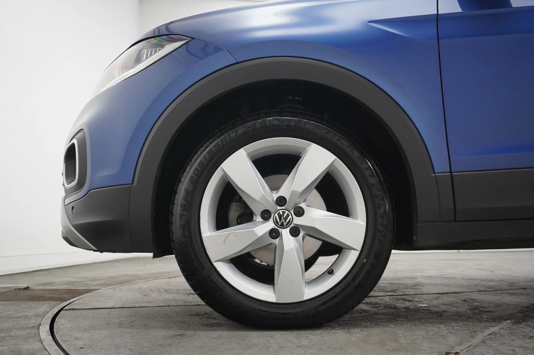 Volkswagen-T-Cross-image-4