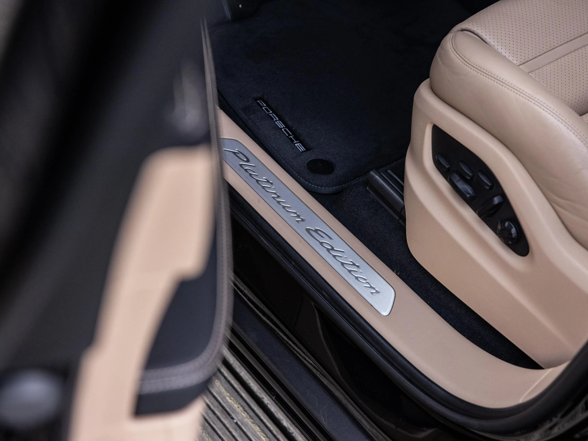 Porsche-Cayenne-image-40
