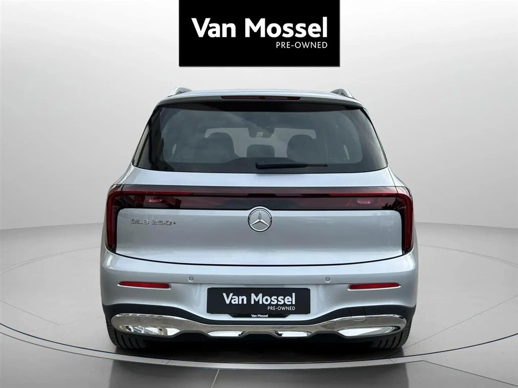Mercedes-Benz-GLB-image-5