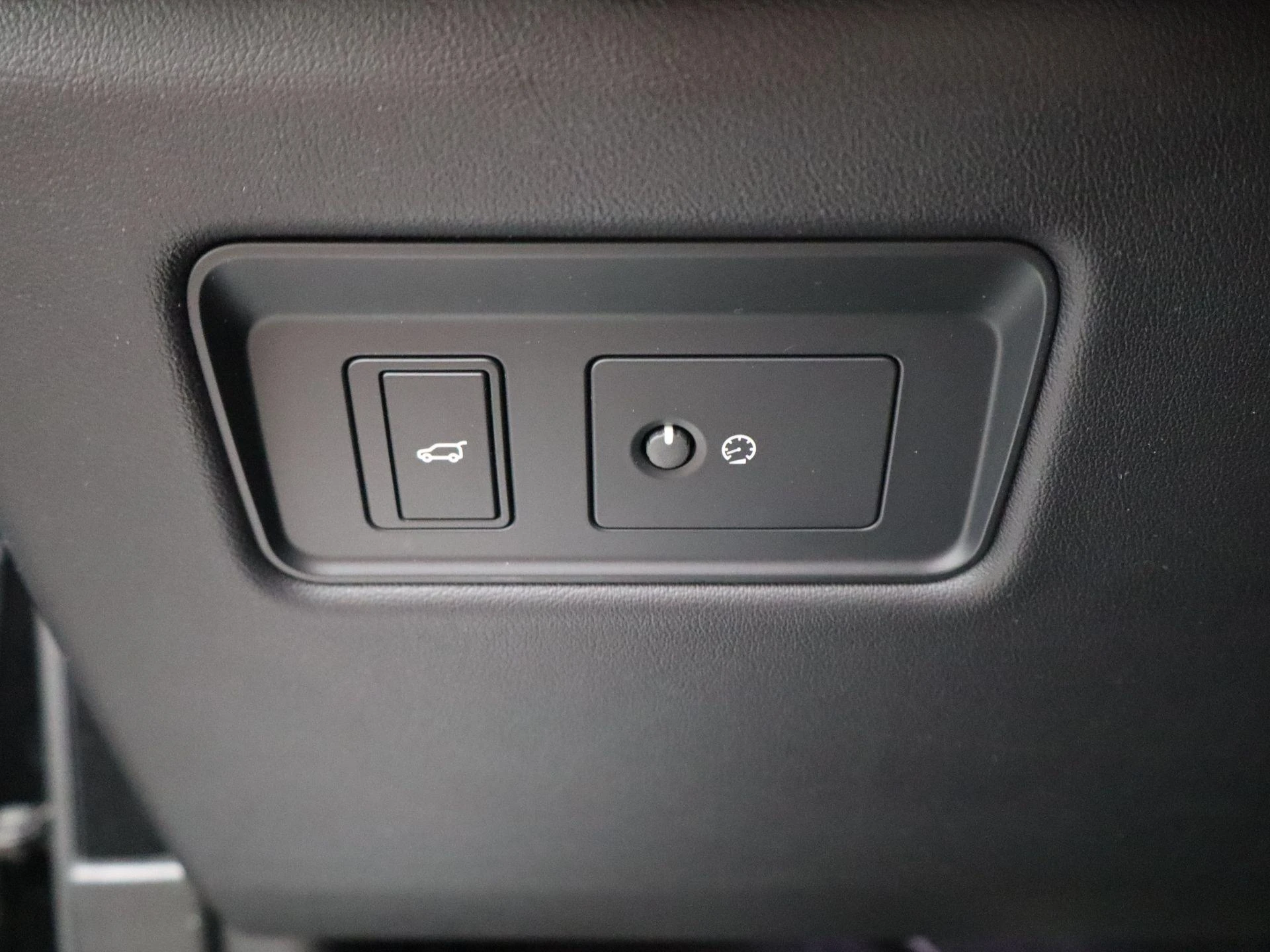 Land Rover-Range Rover Sport-image-27