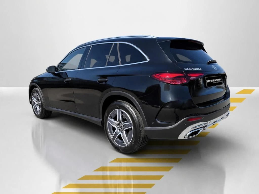 Mercedes-Benz-GLC 300 d-image-12