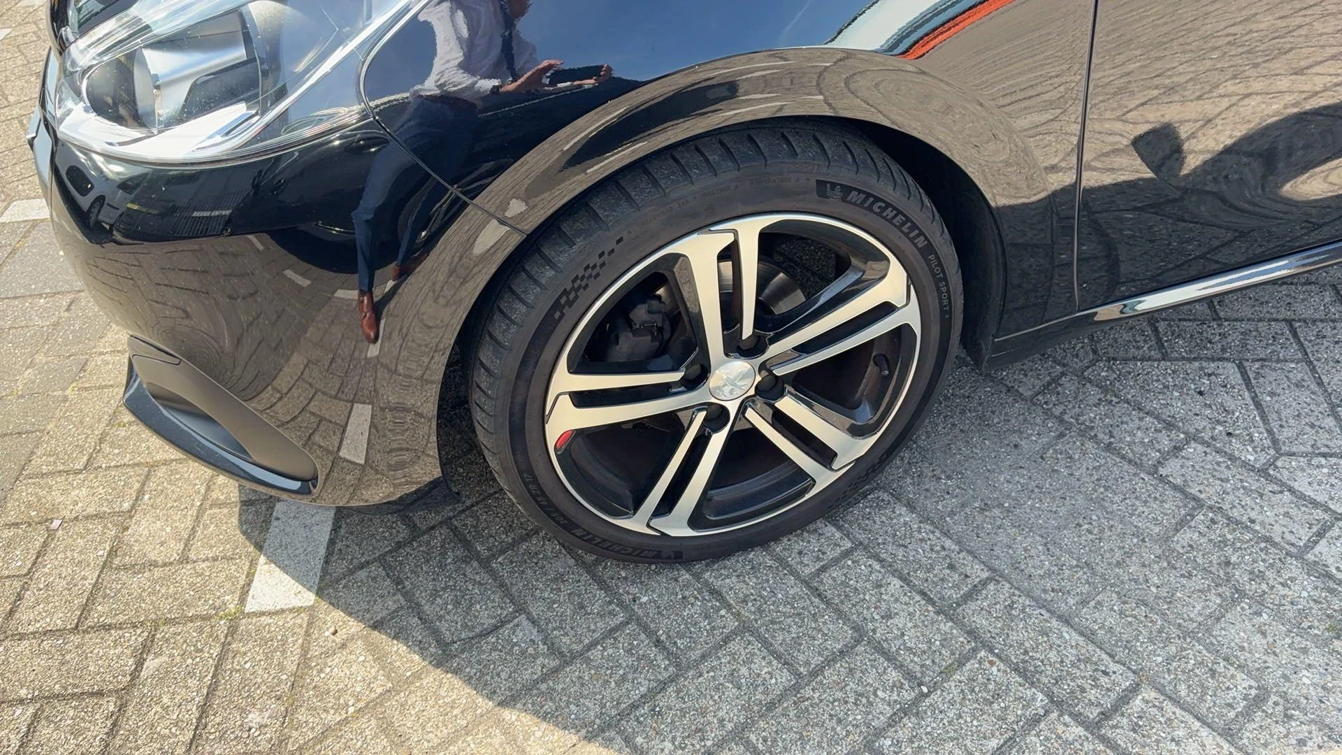 Peugeot-208-image-11
