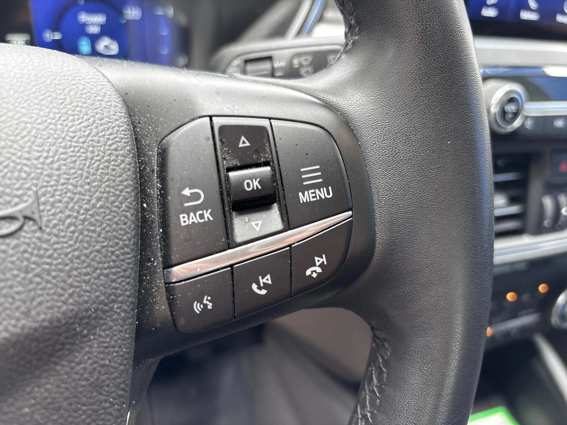 Ford Kuga 2.5i FHEV Aut. 140kW Titanium