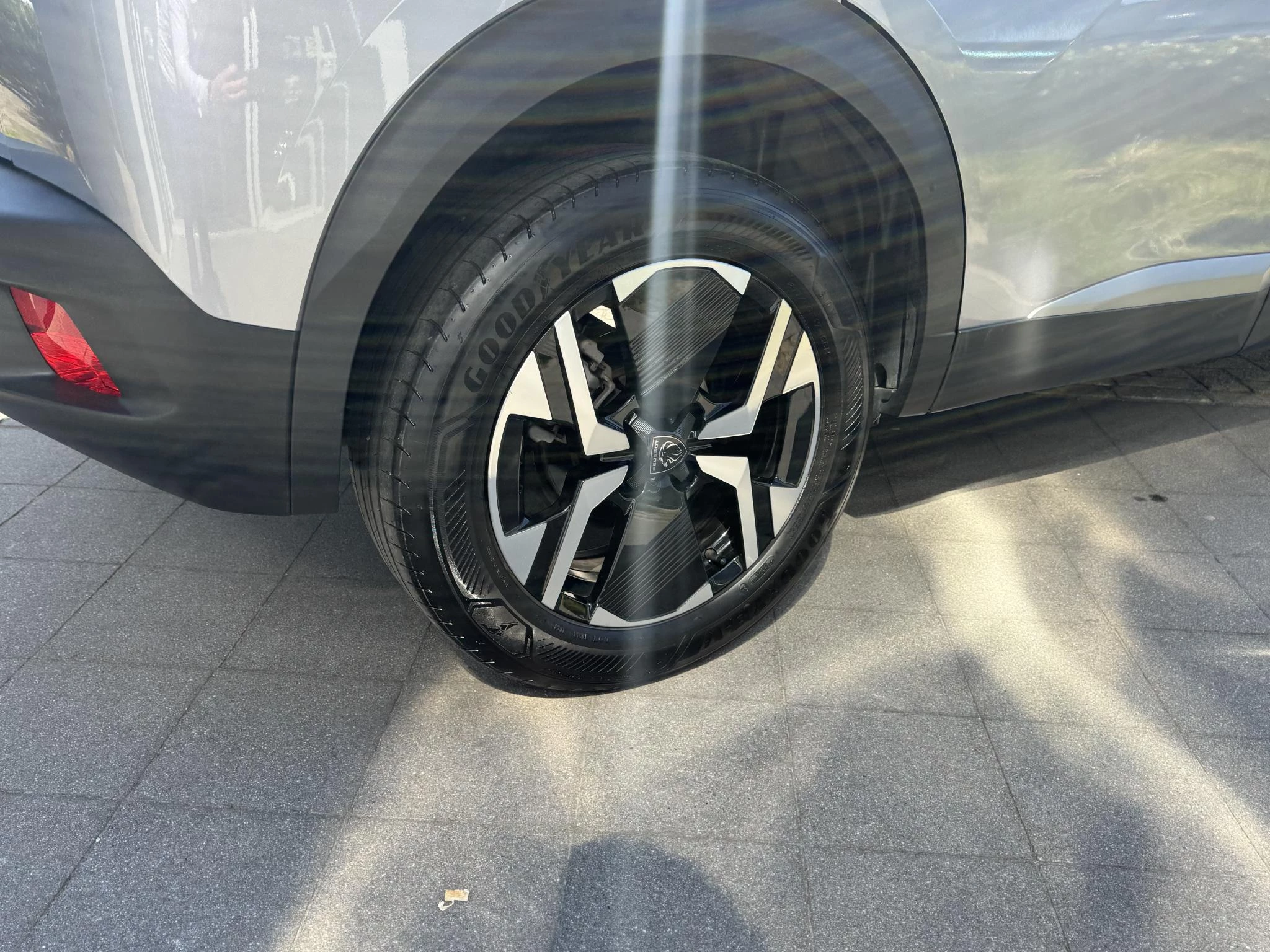 Peugeot-2008-image-12