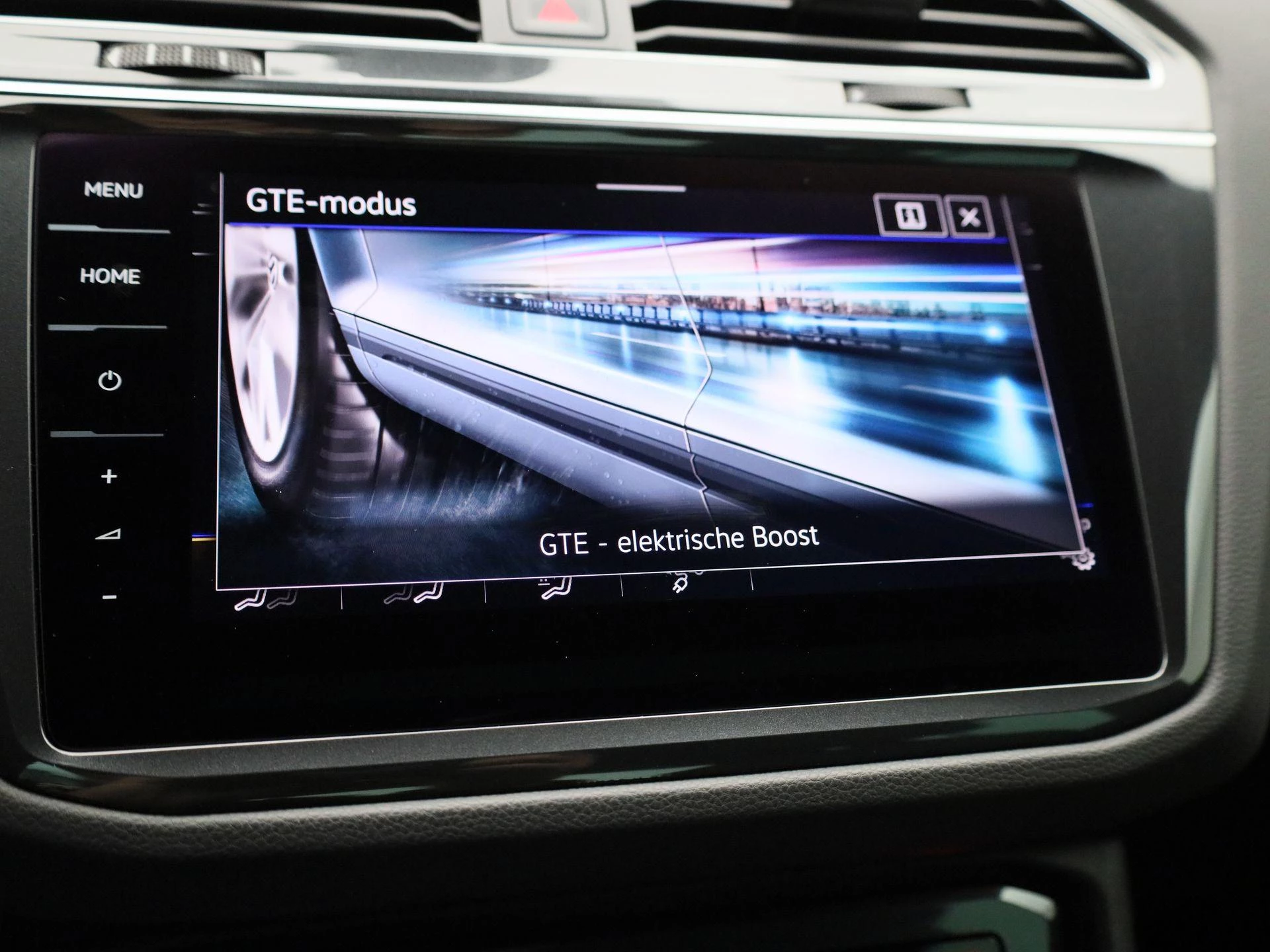 Volkswagen-Tiguan-image-29