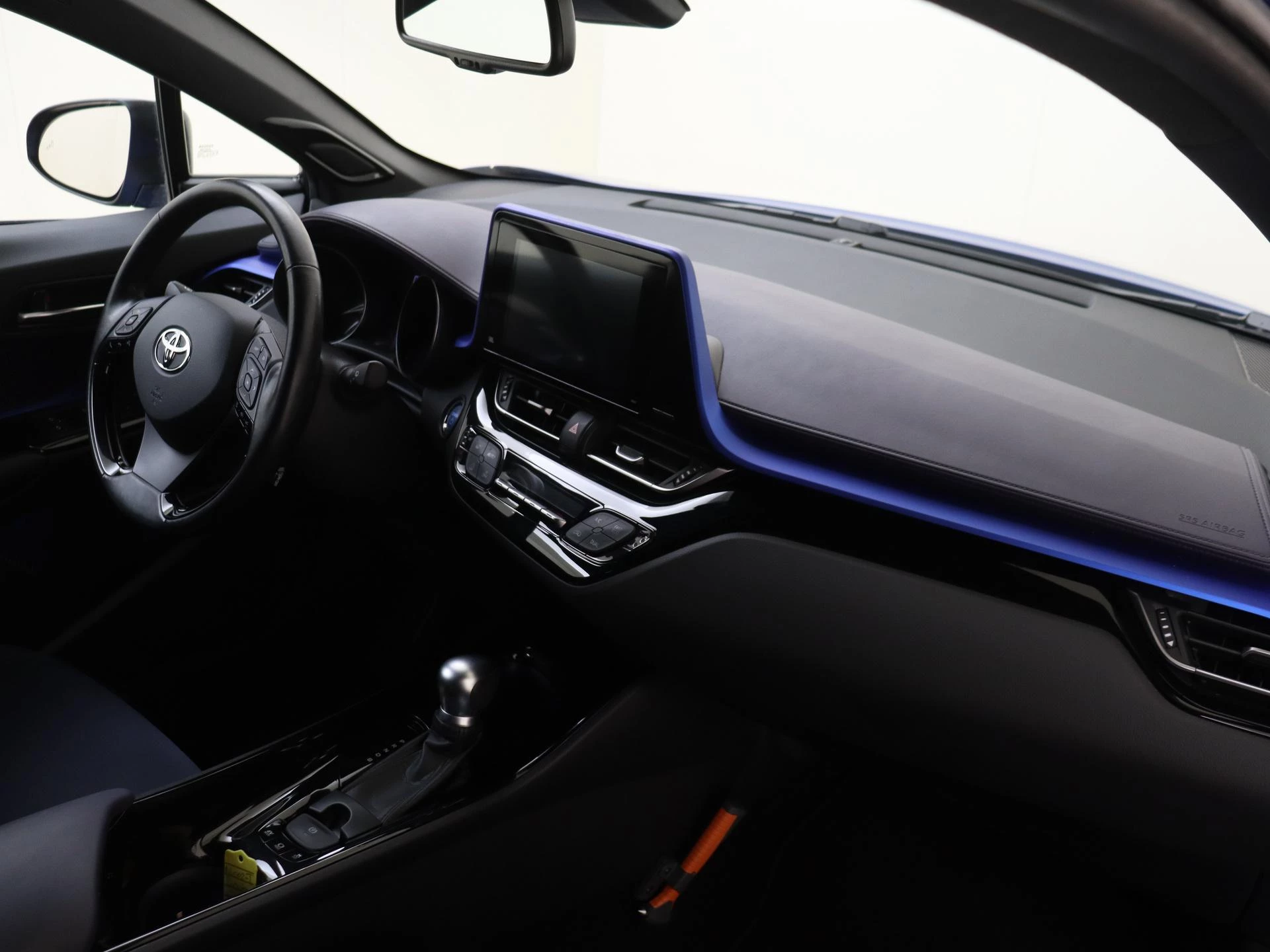 Toyota C-HR 1.8 Hybrid Bi-Tone Plus