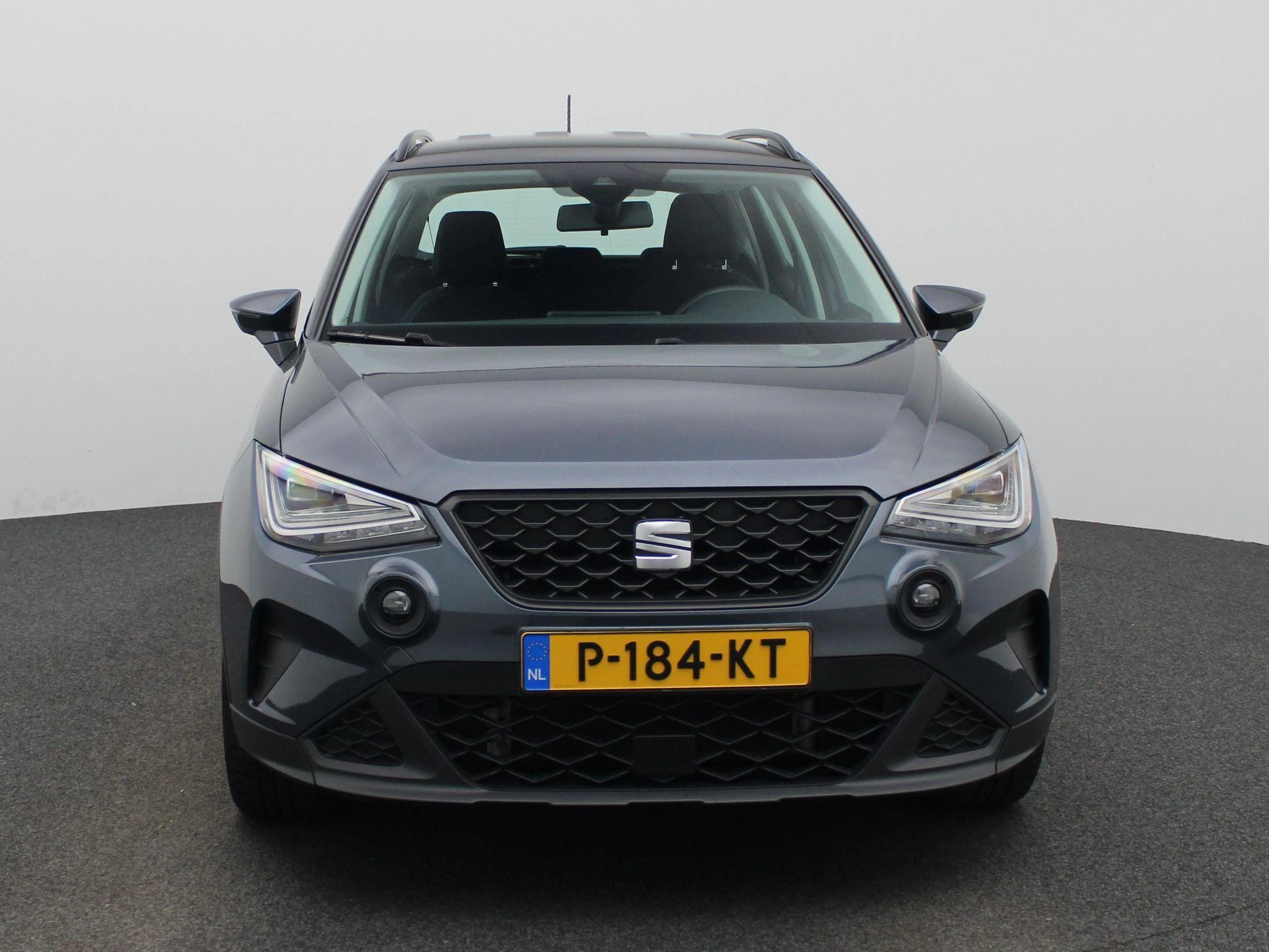 SEAT-Arona-image-2