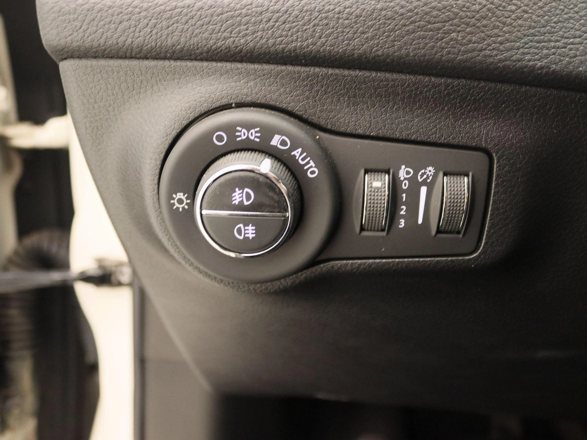 Jeep-Compass-image-19