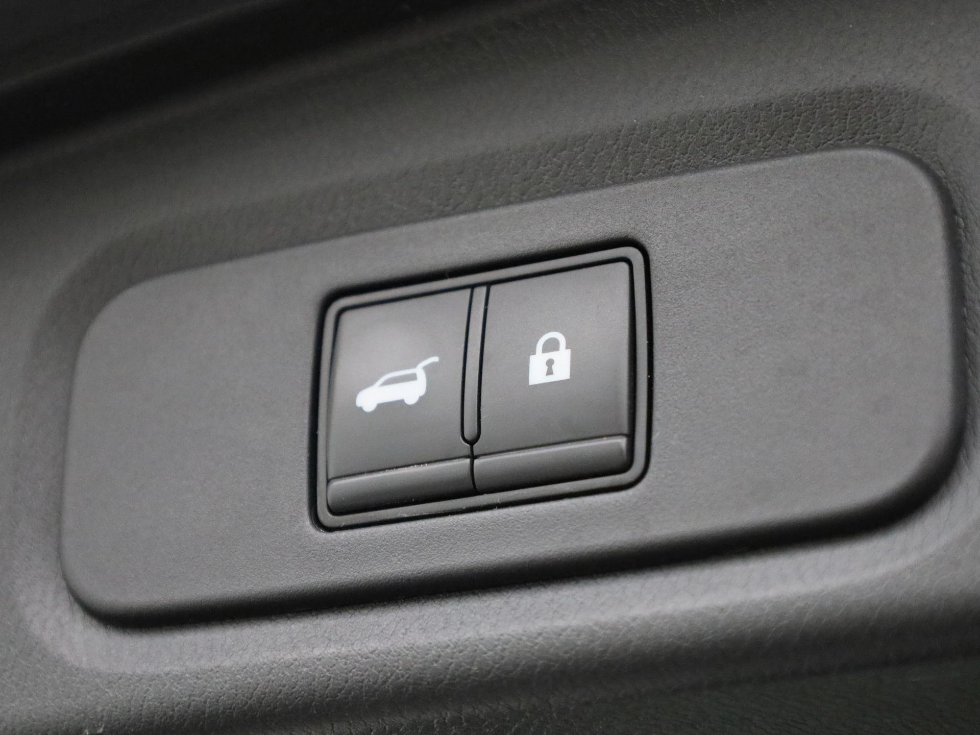 Nissan-QASHQAI-image-14