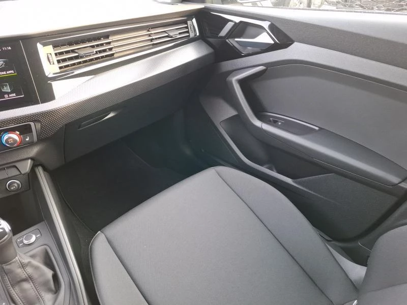 Audi-A1 Sportback-image-9