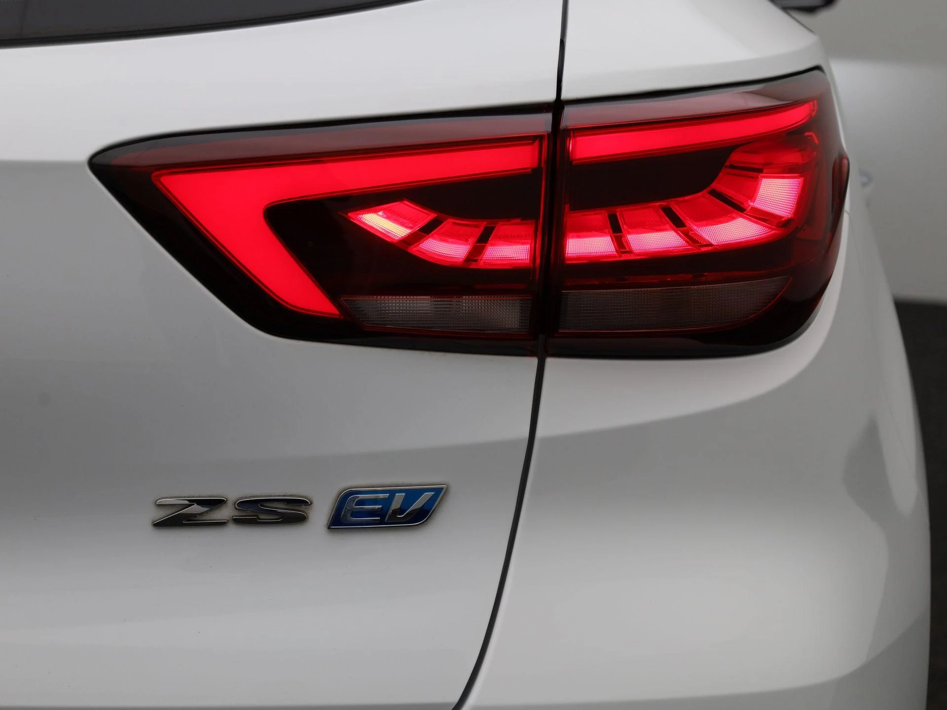 MG-ZS EV-image-38