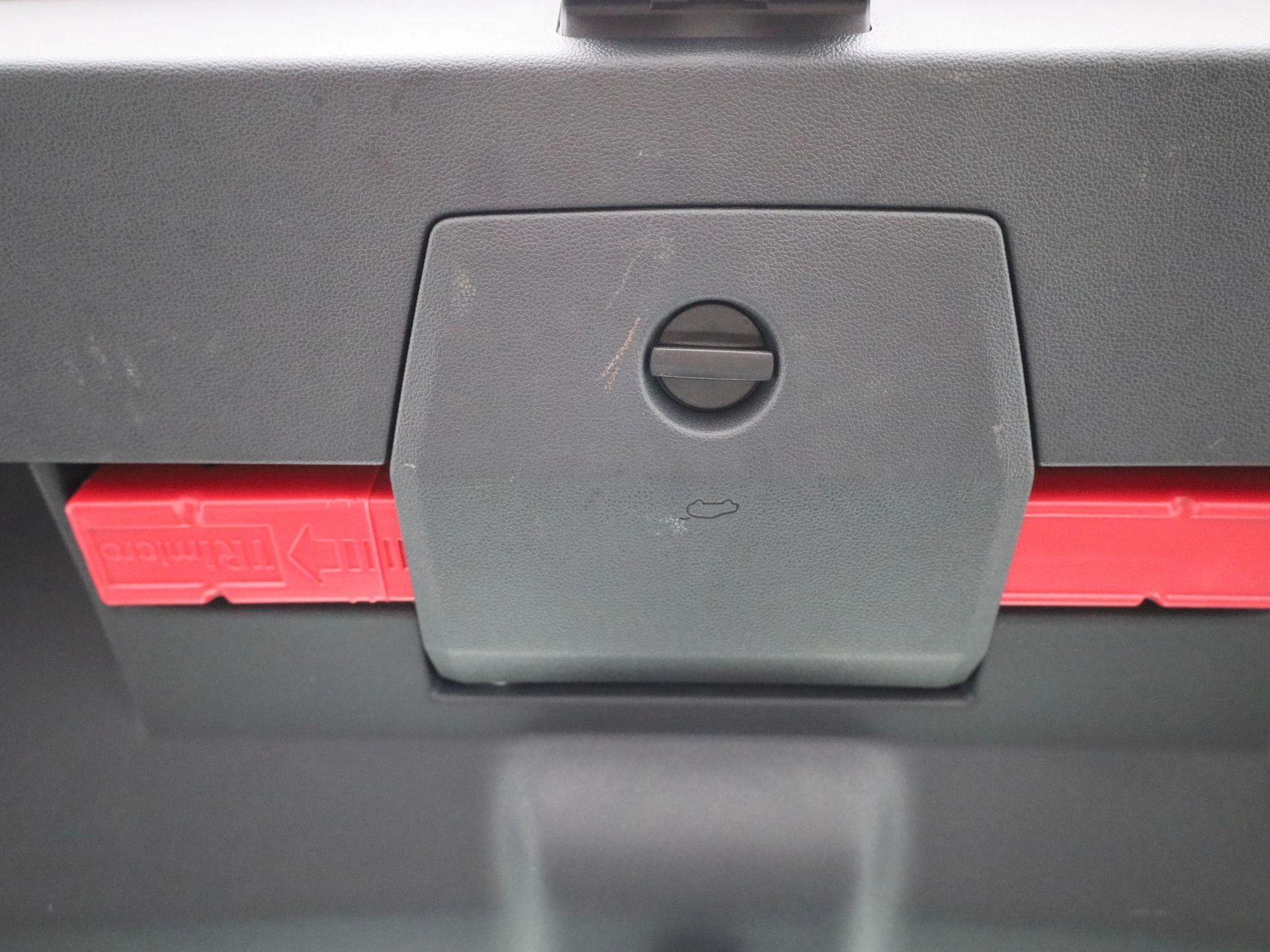 Volkswagen-Polo-image-11
