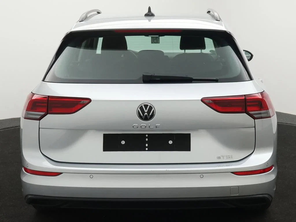Volkswagen-Golf-image-5