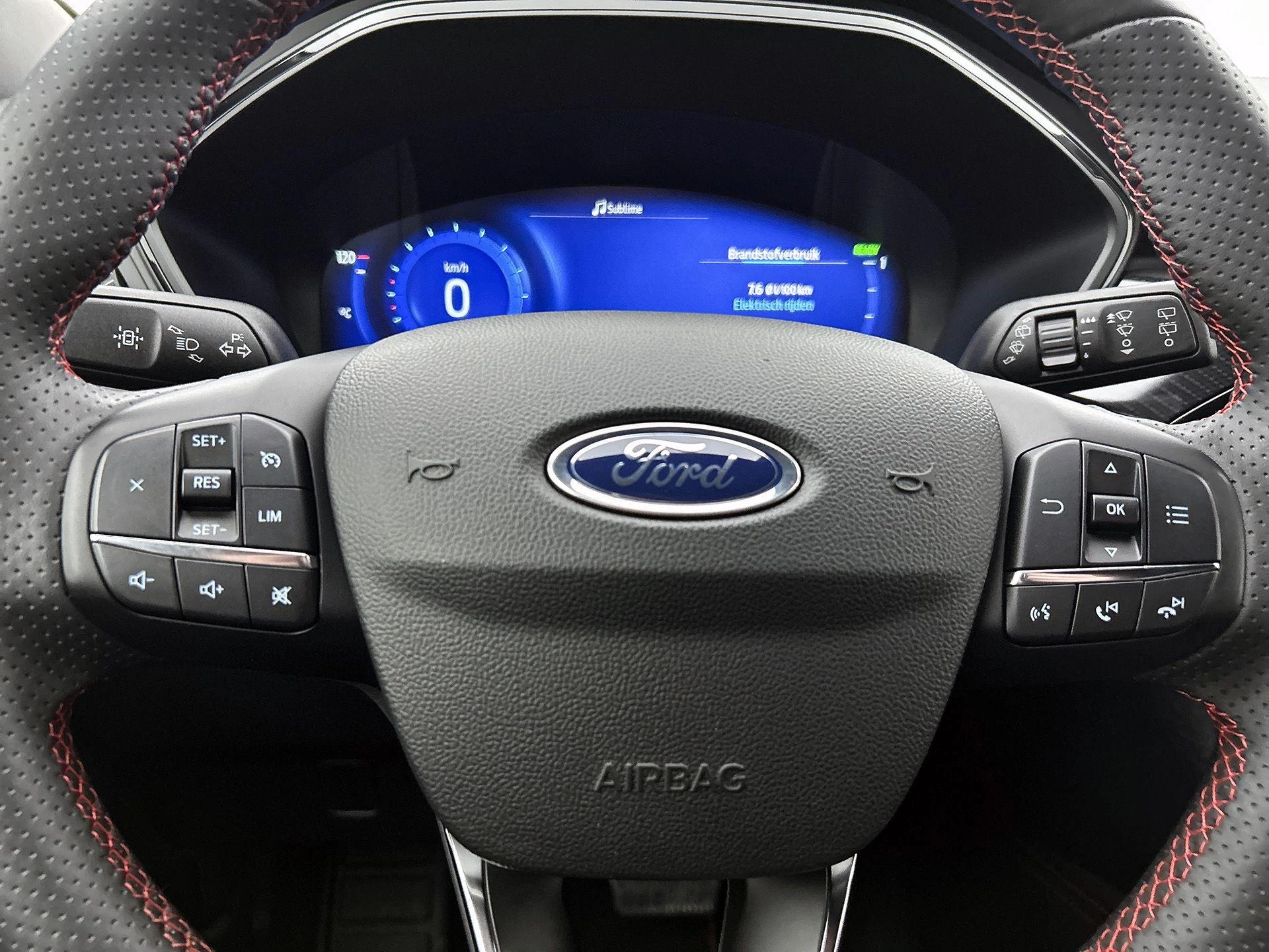 Ford-Kuga-image-38