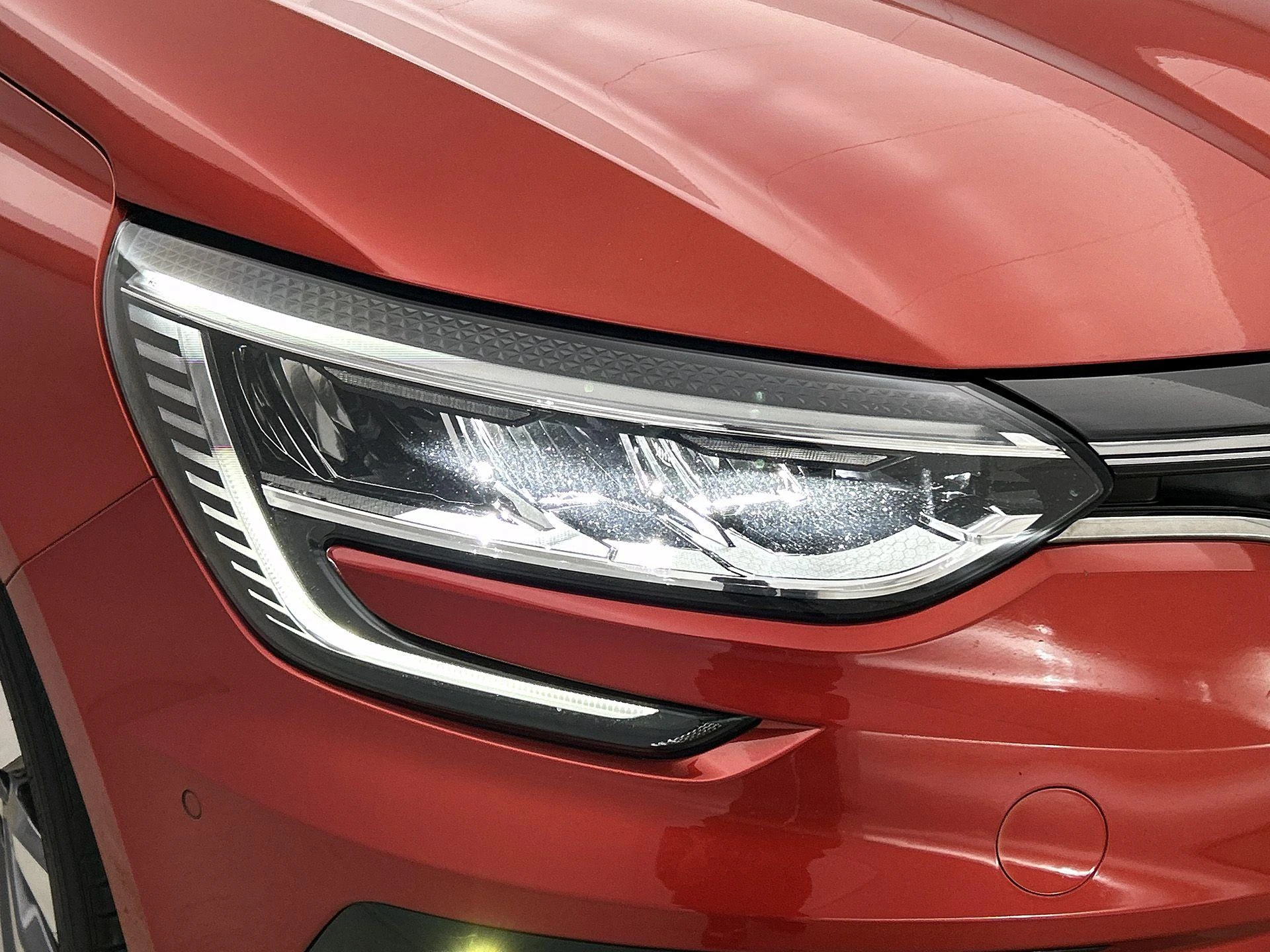 Renault-Megane E-Tech-image-32