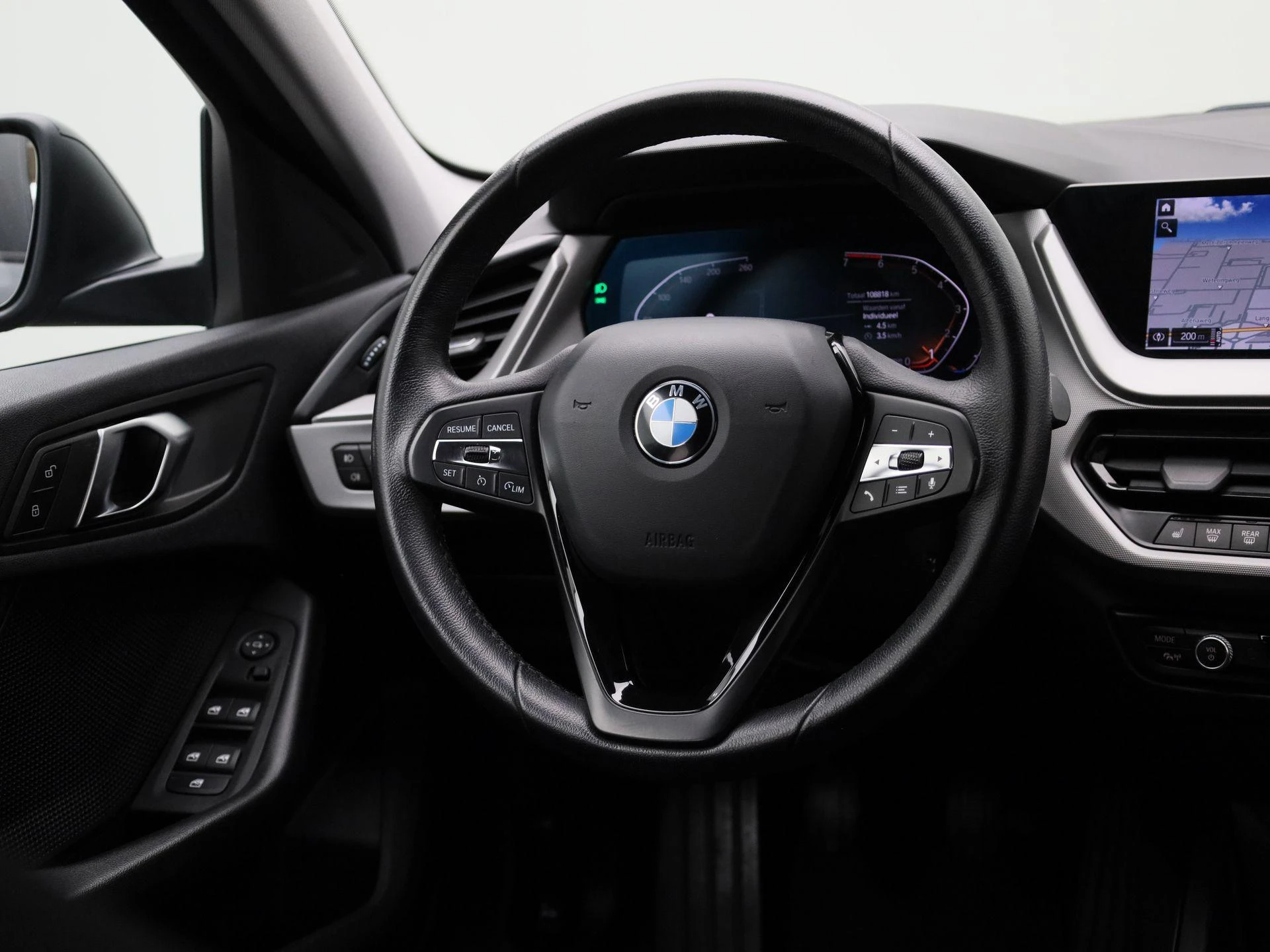 BMW-1 Reeks-image-9