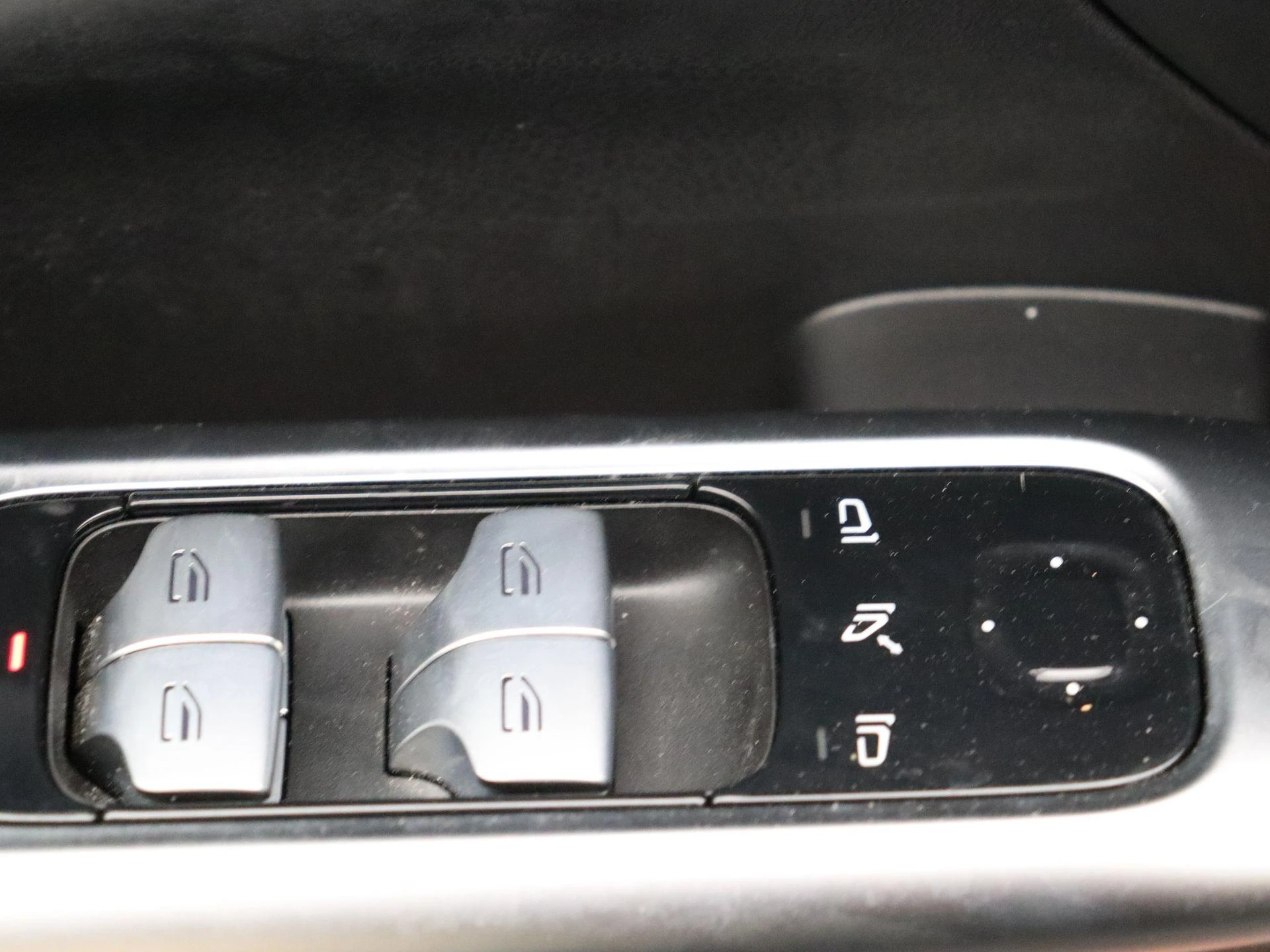 Mercedes-Benz-C-Klasse-image-9