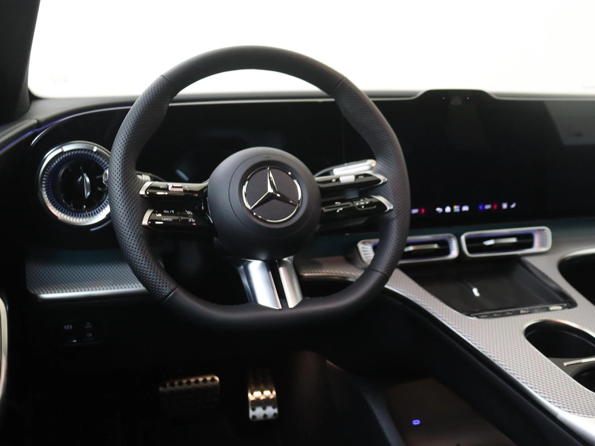 Mercedes-Benz-GLC-image-8