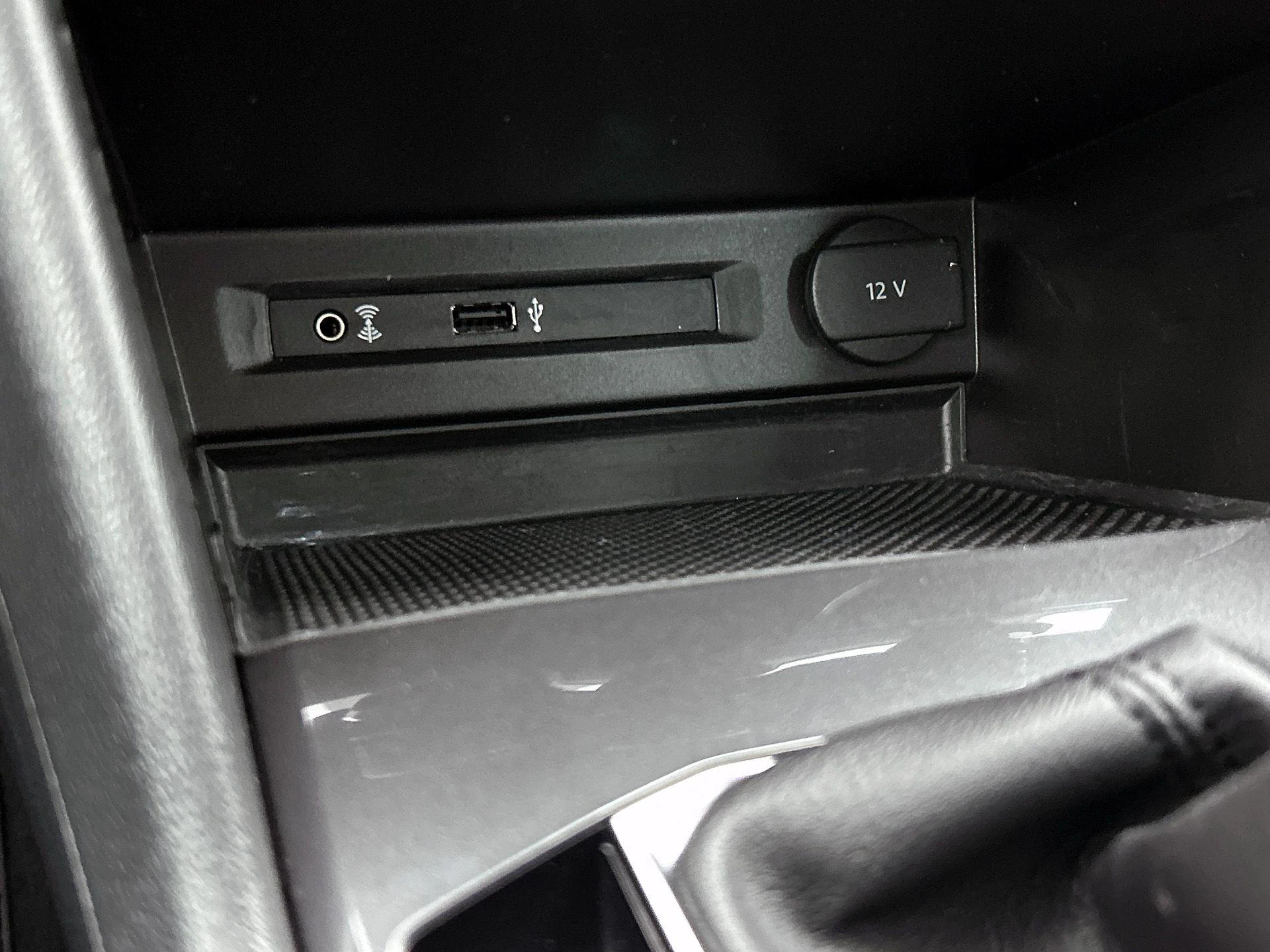 Volkswagen-Tiguan-image-29
