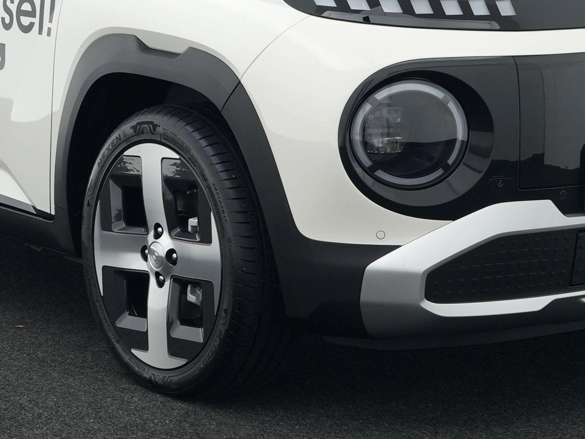 Hyundai-Inster-image-10