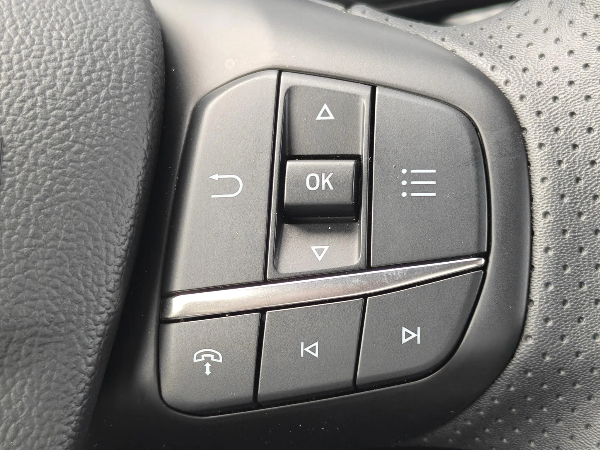 Ford-Kuga-image-12