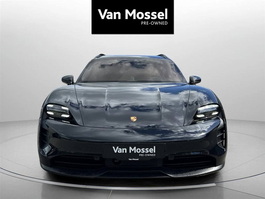 Porsche-Taycan-image-1
