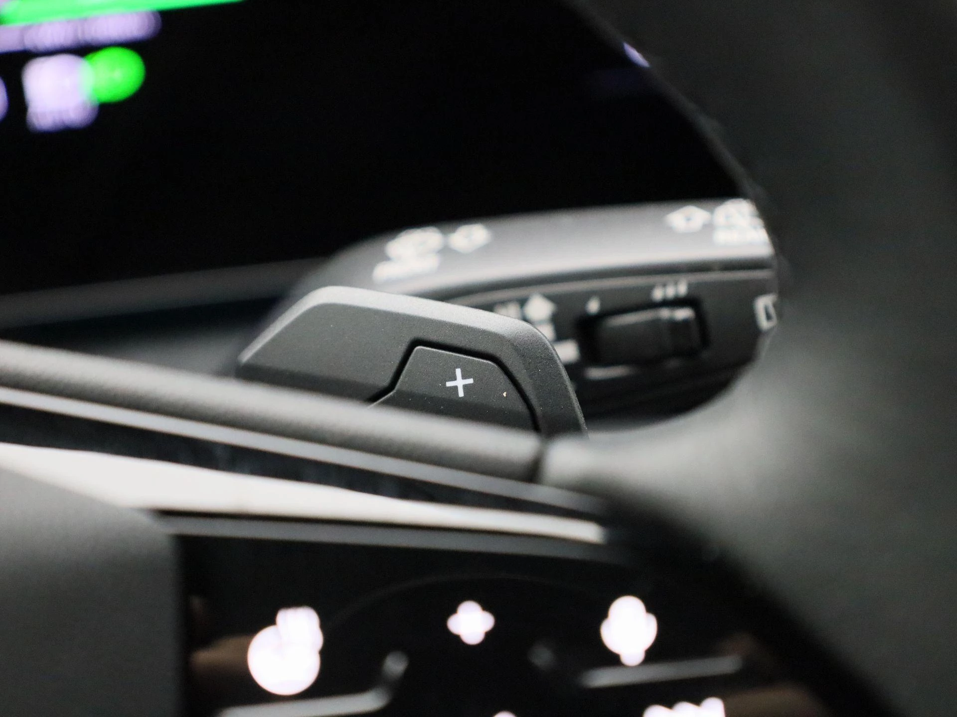 Audi-Q6 e-tron-image-33