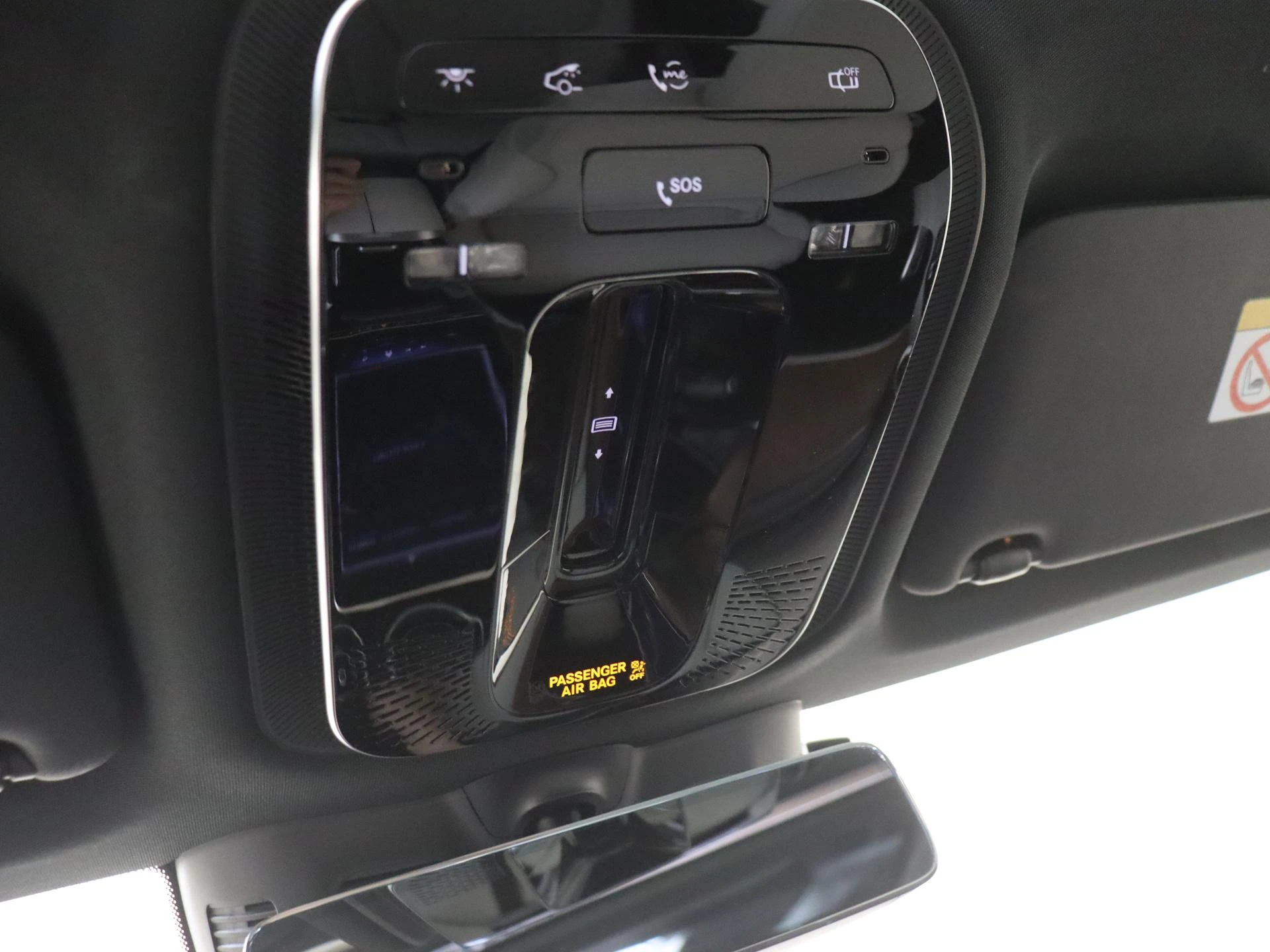 Mercedes-Benz-GLC-image-21