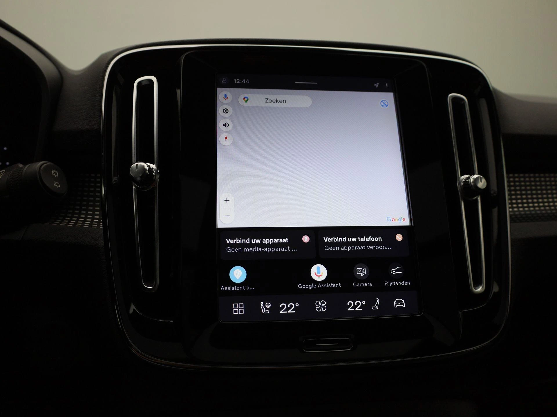 Volvo-XC40-image-21