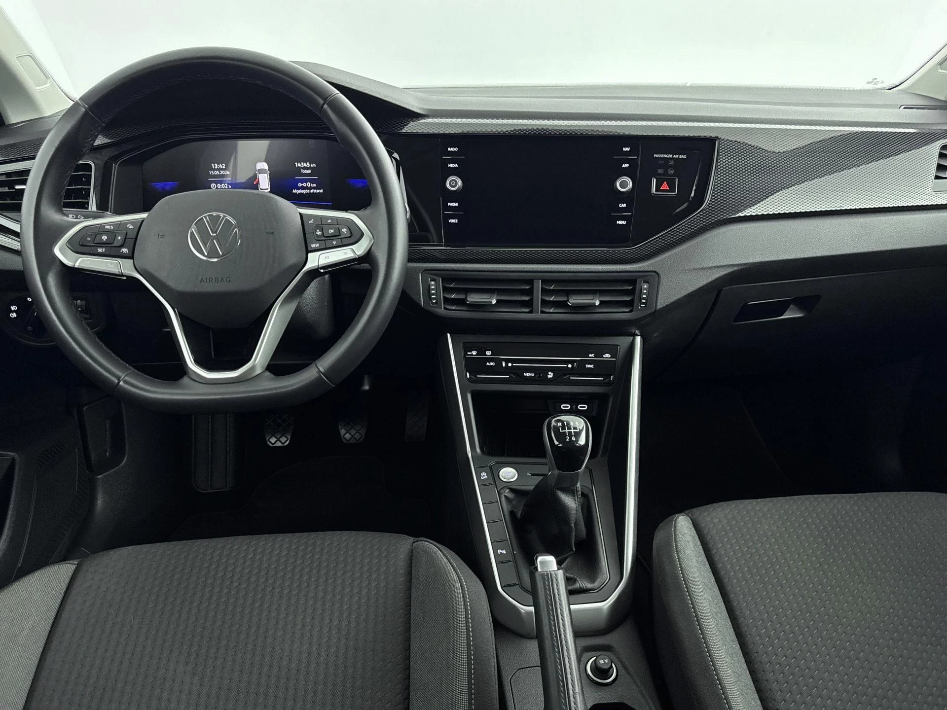 Volkswagen-Taigo-image-18