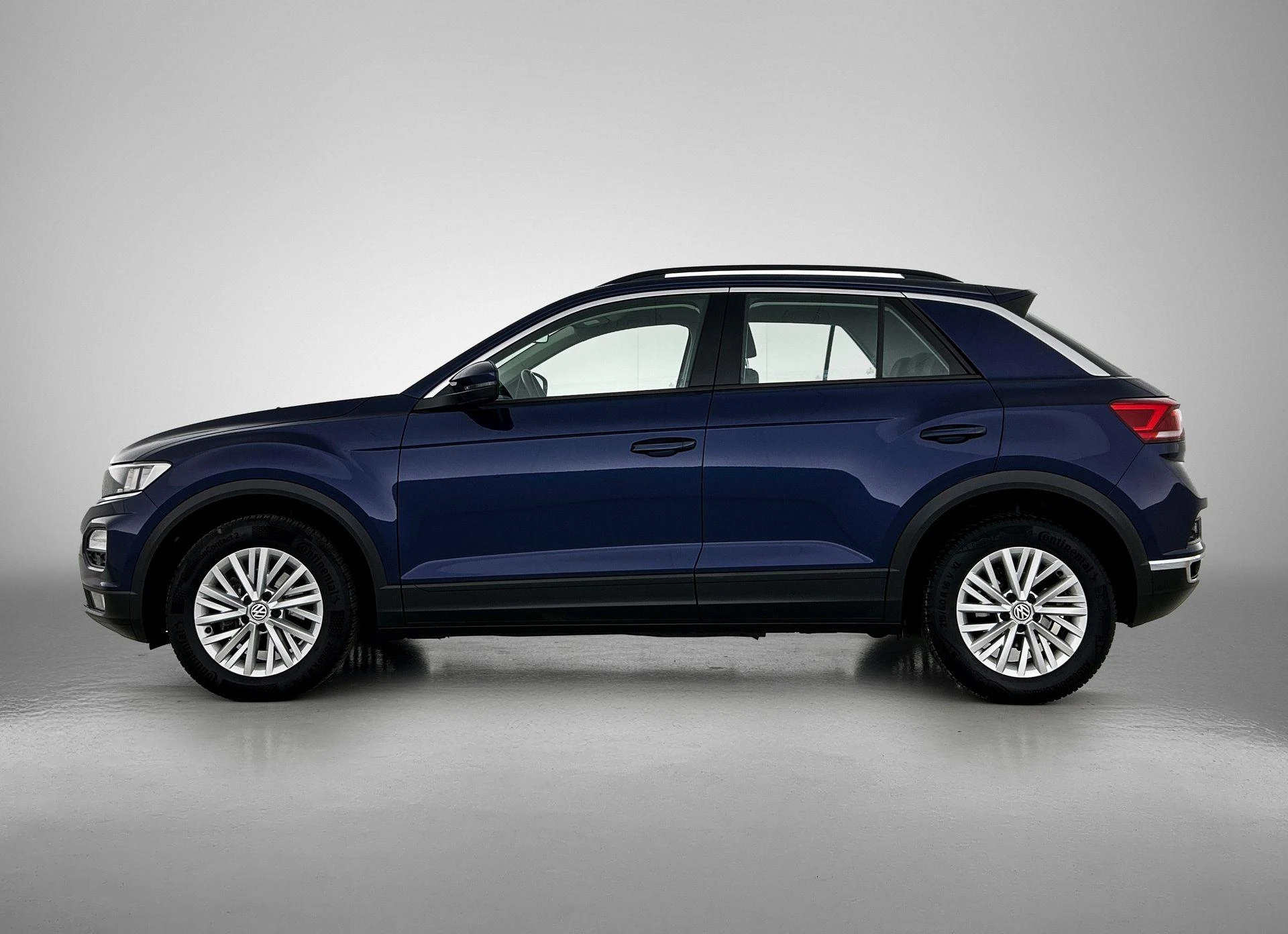 Volkswagen-T-Roc-image-1