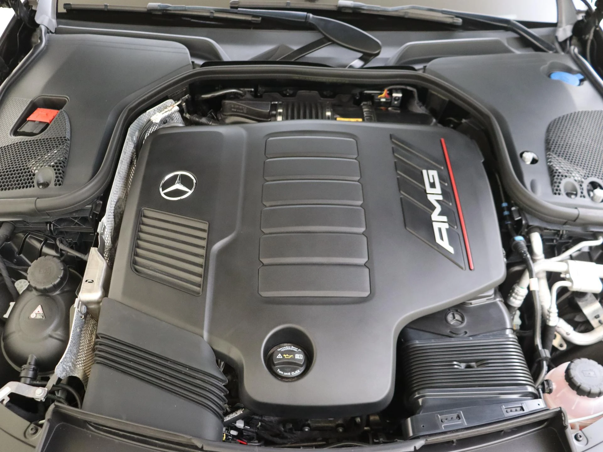 Mercedes-AMG-GT-image-28