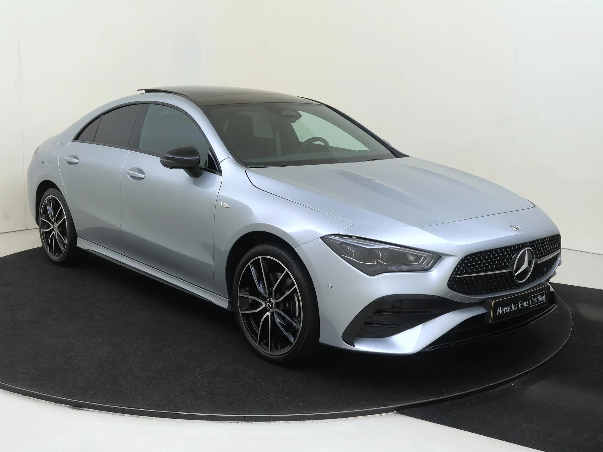Mercedes-Benz-CLA-image-1