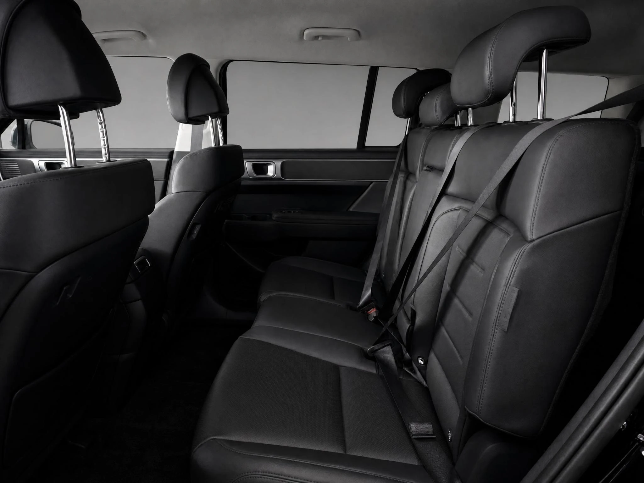 Hyundai-Santa Fe-image-19