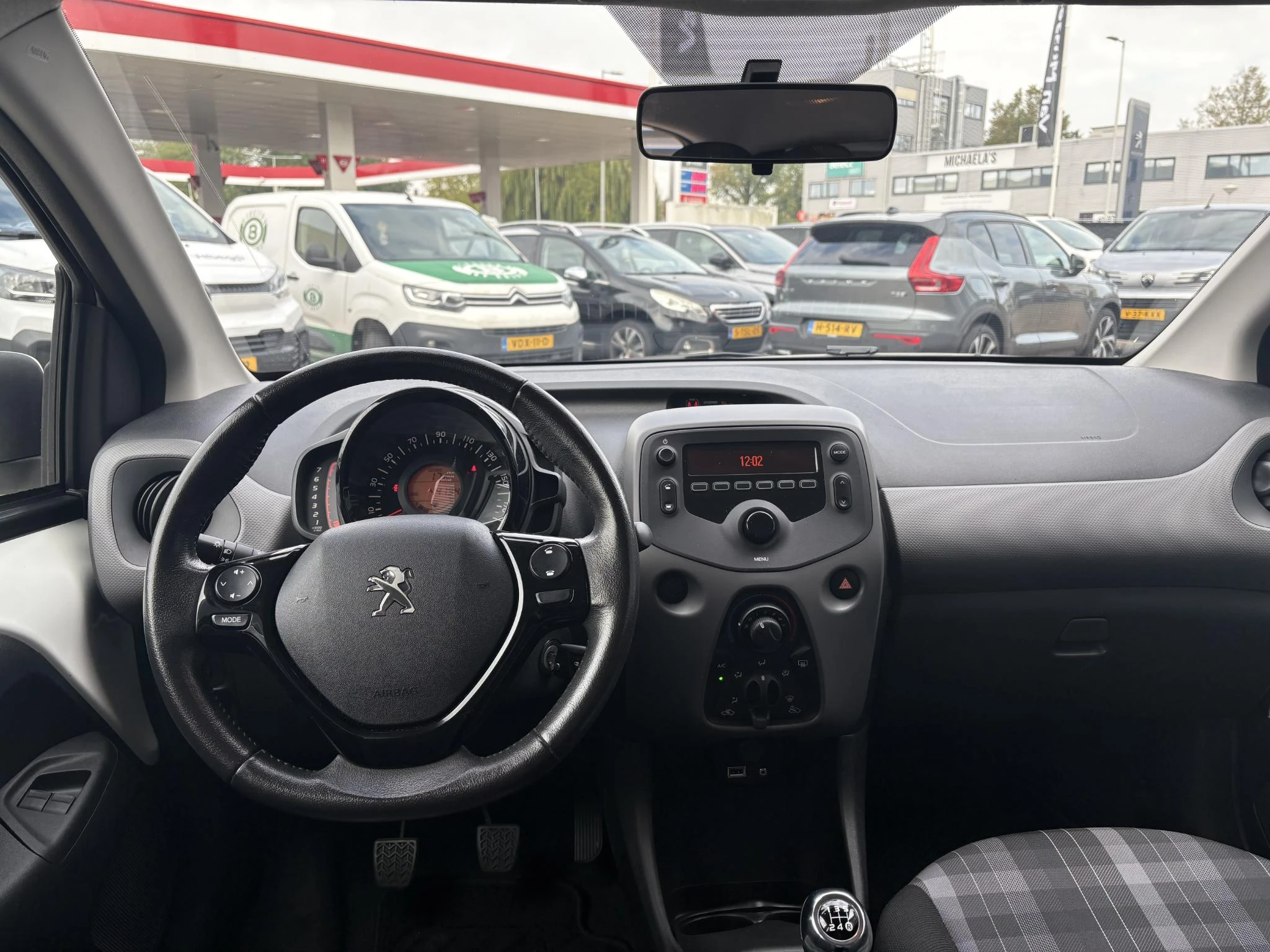 Peugeot-108-image-10