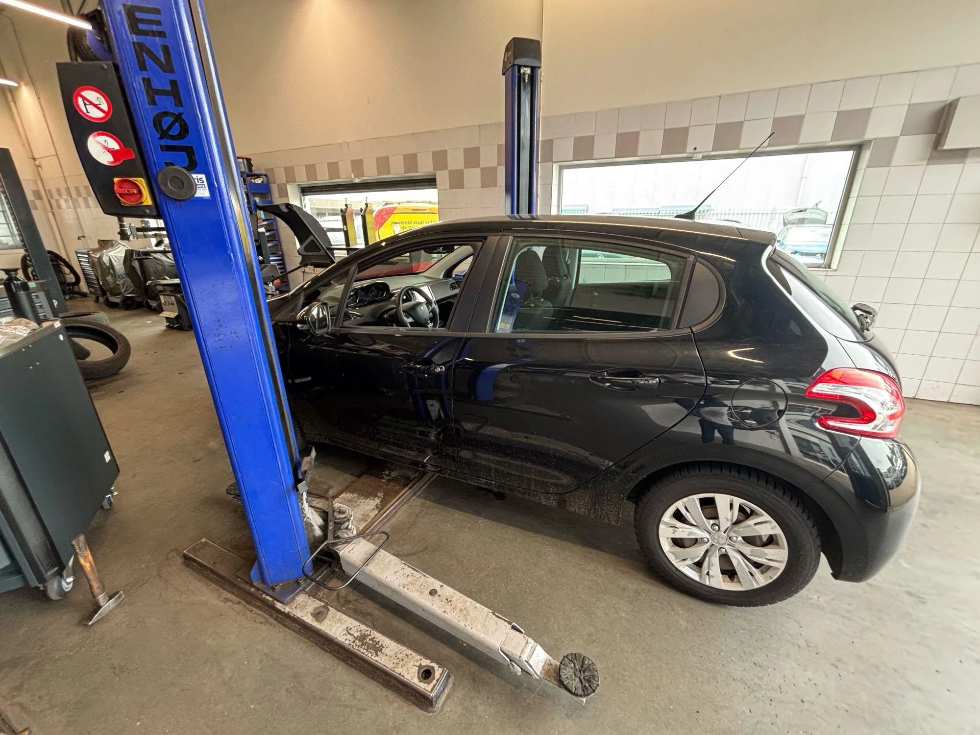 Peugeot-208-image-5