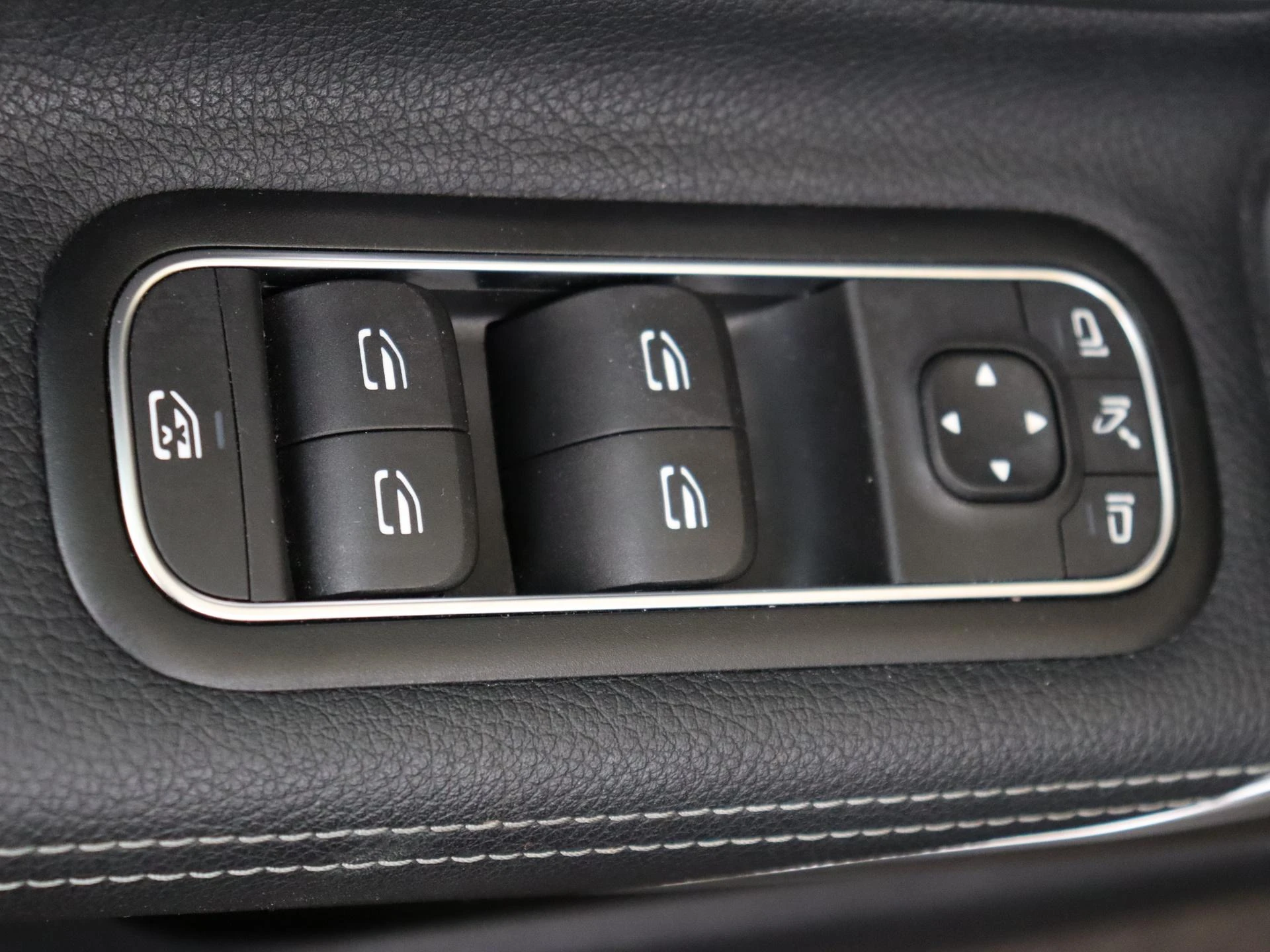 Mercedes-Benz-A-Klasse-image-25