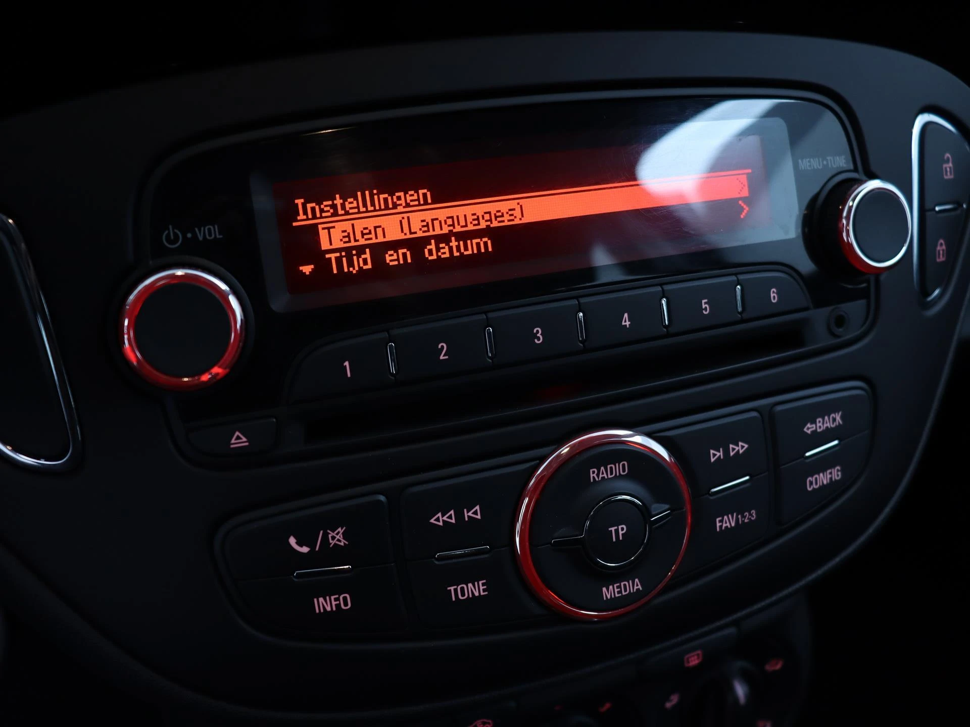 Opel-Corsa-image-11