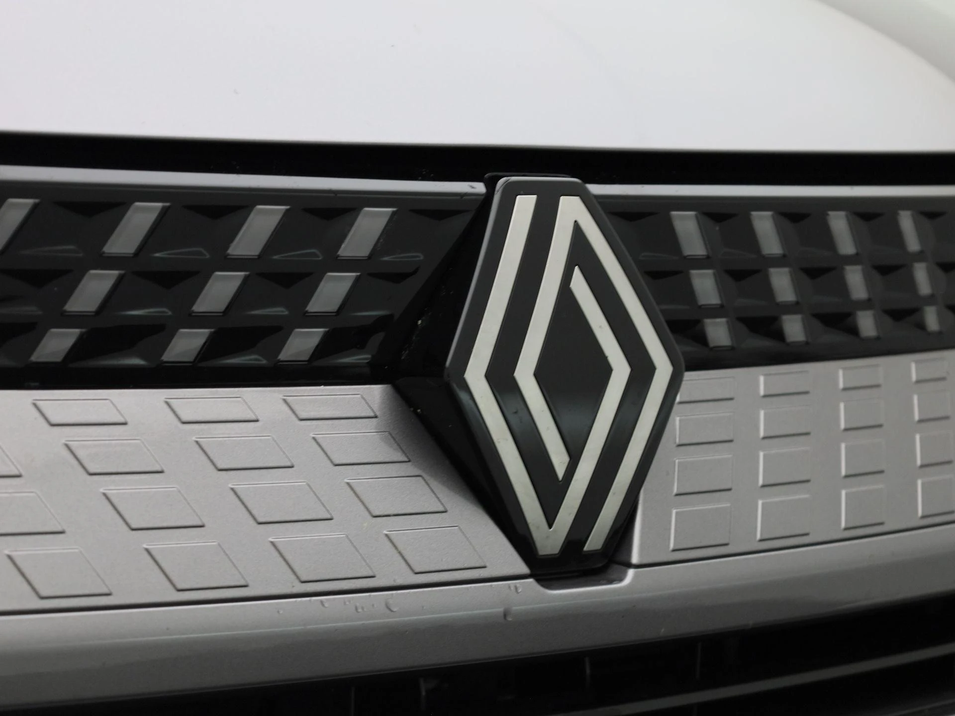 Renault Captur 1.8 E-Tech full hybrid 160 techno