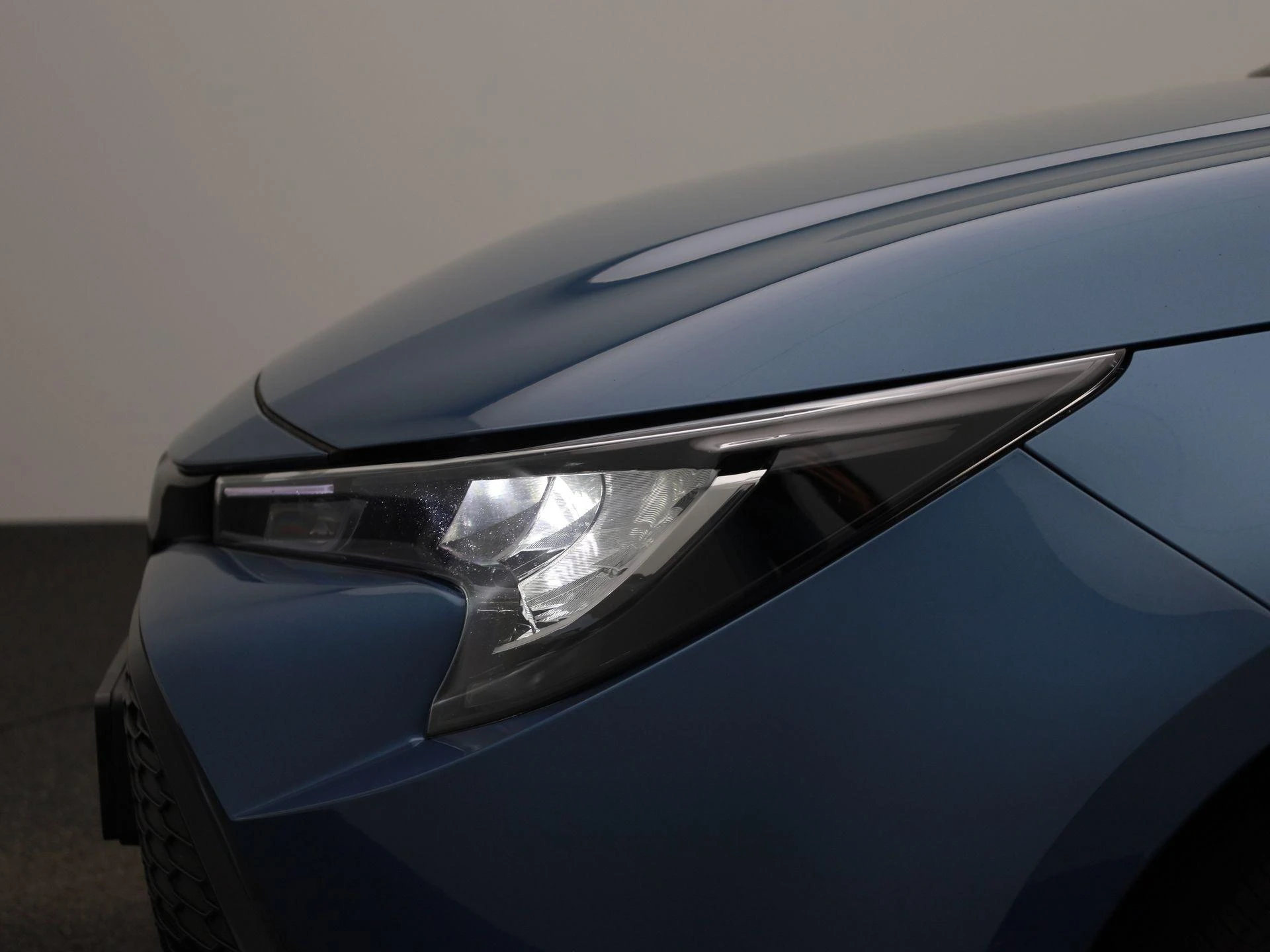 Toyota-Corolla Touring Sports-image-15